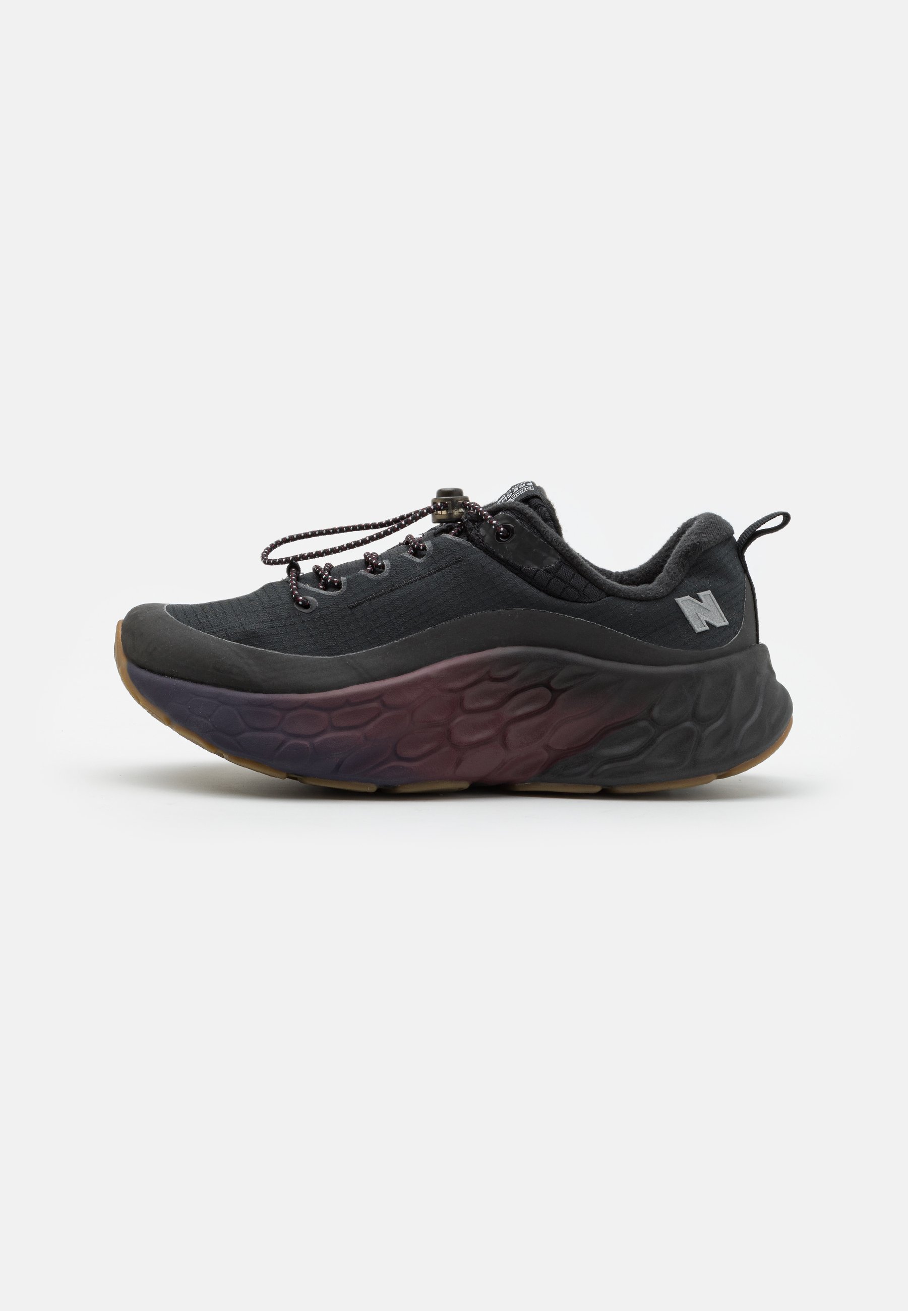 NB FRESH FOAM X MORE V4 - Neutral running shoes - black