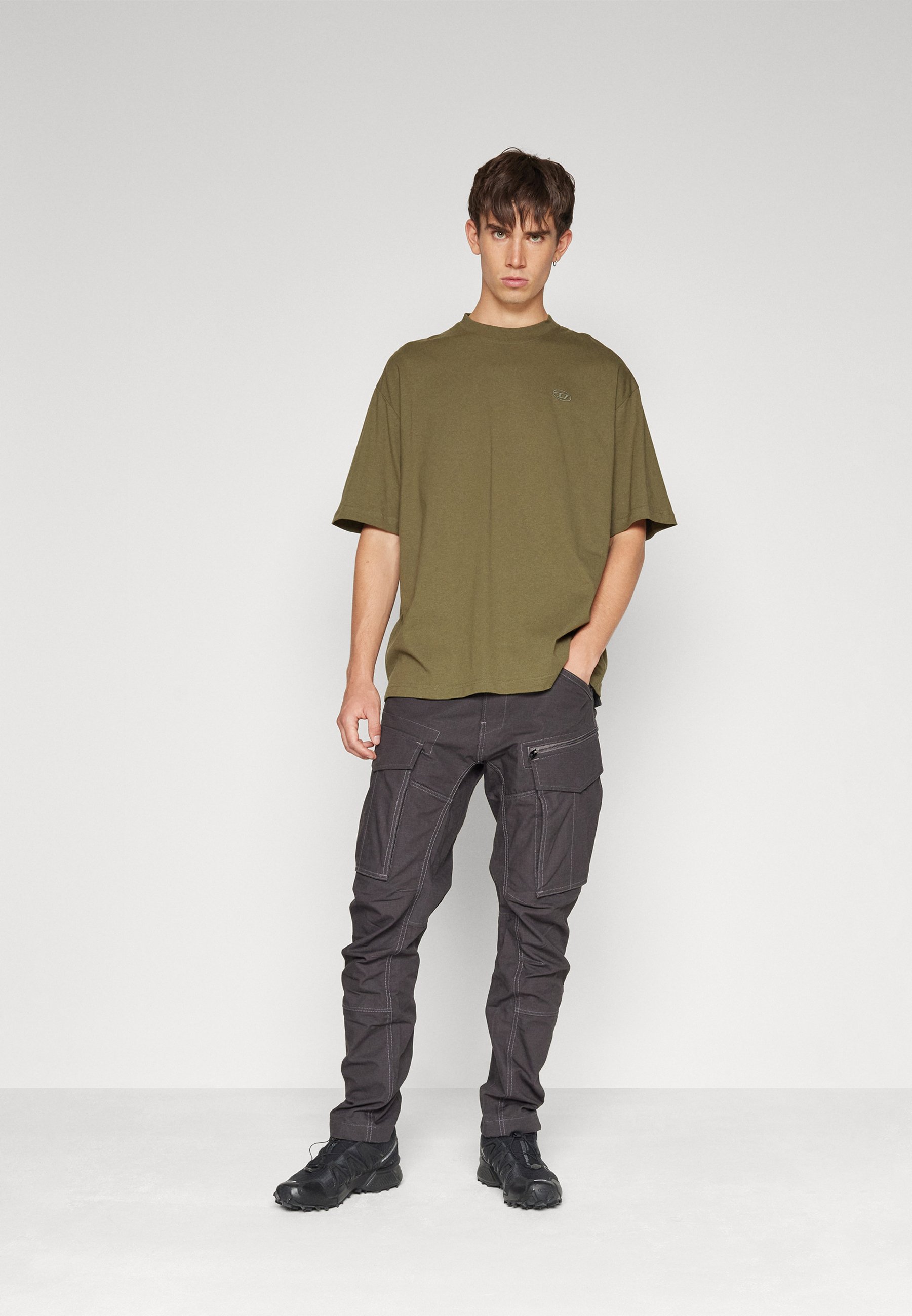 Diesel BOGGY MEGOVAL UNISEX - Basic T-shirt - green/olive