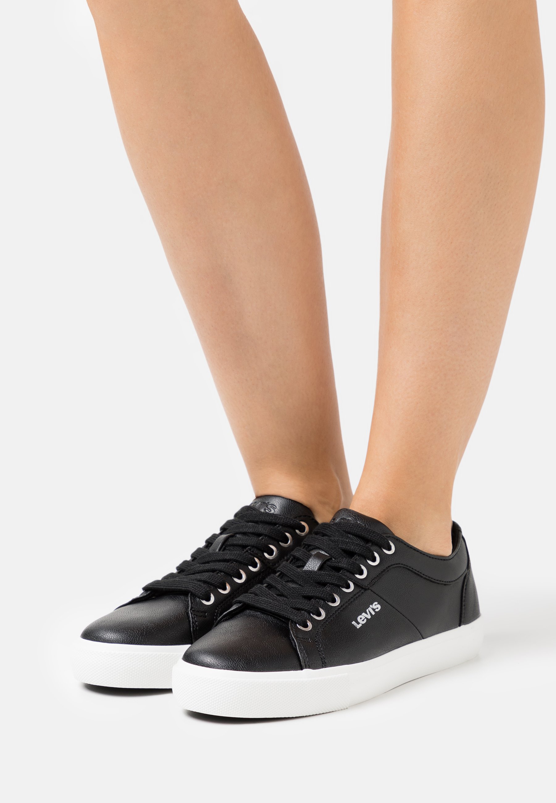 Levi's® WOODWARD  - Trainers - regular black/black