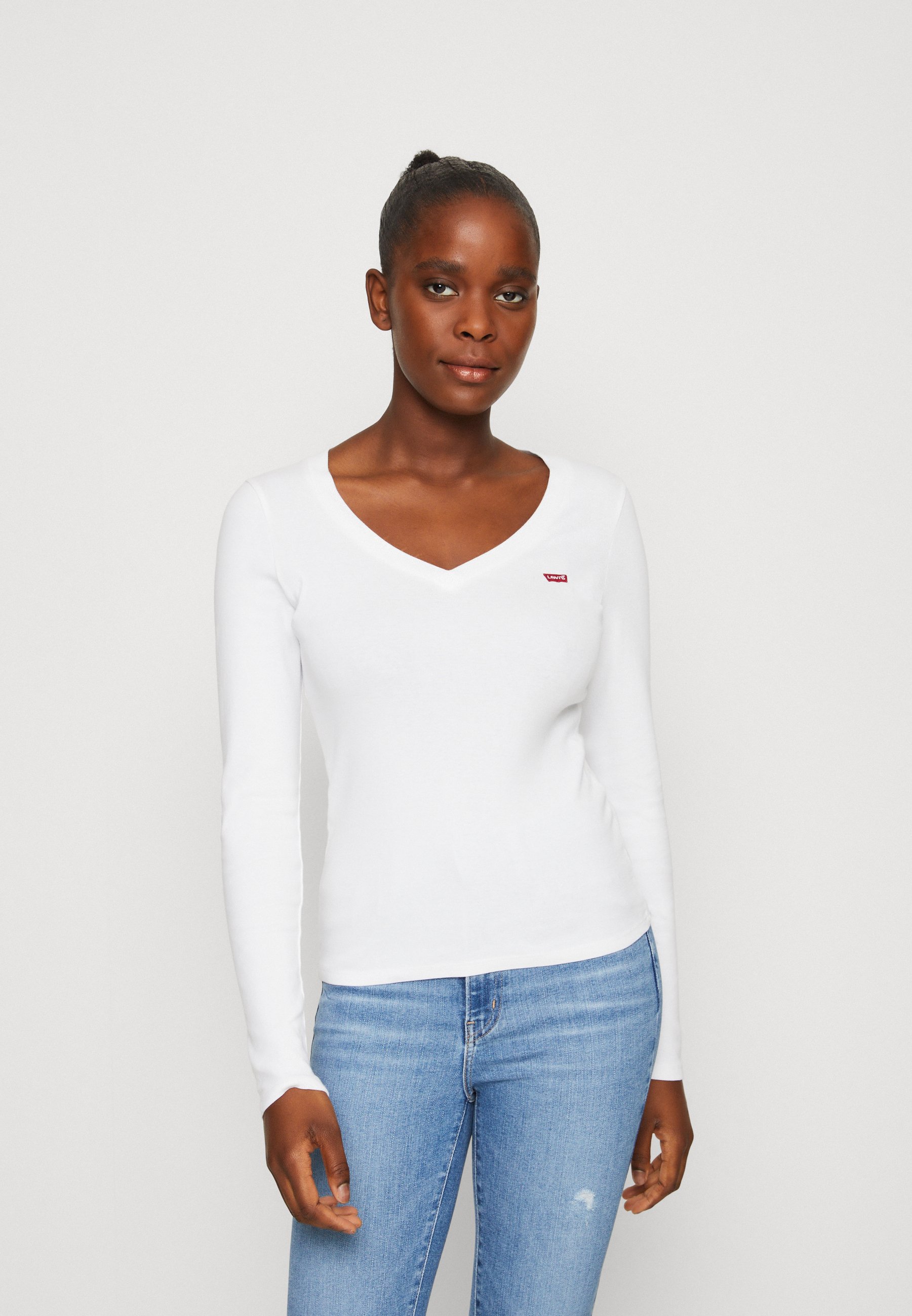 Levi's® V NECK BABY TEE - Long sleeved top - white