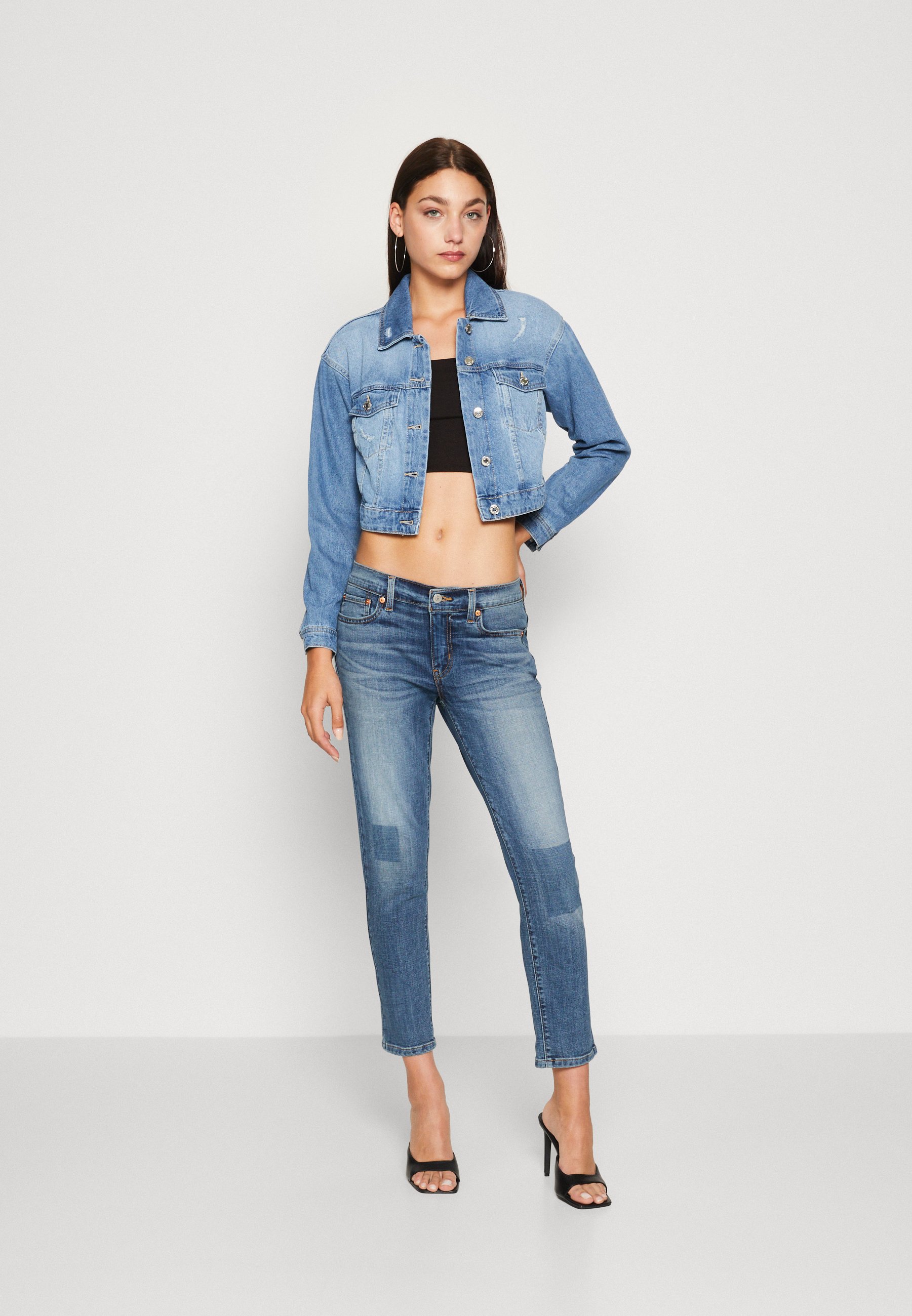 Levi's® MID RISE BOYFRIEND - Slim fit jeans - shadow of a doubt/stone blue denim