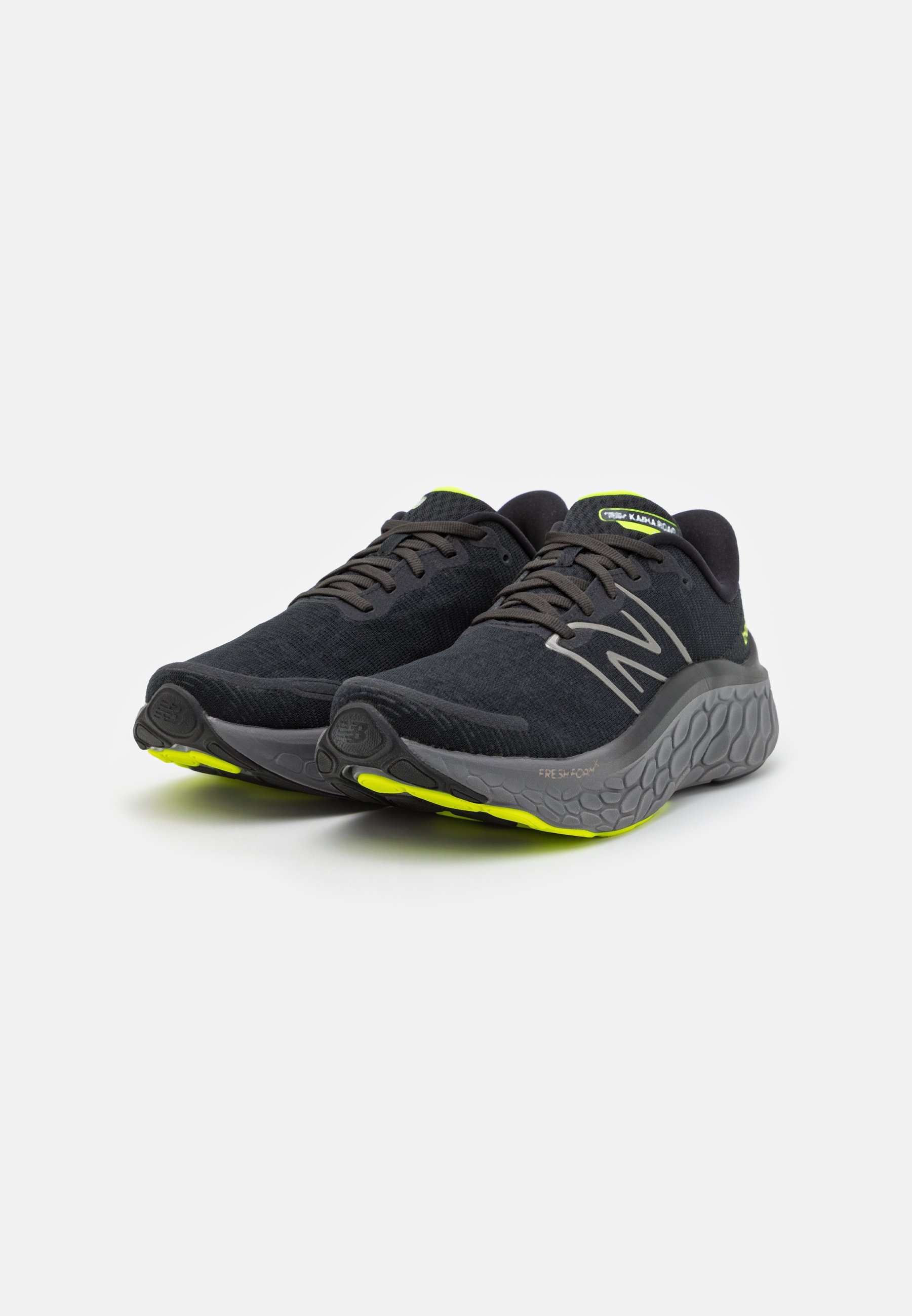 NB FRESH FOAM X KAIHA - Neutral running shoes - black/black