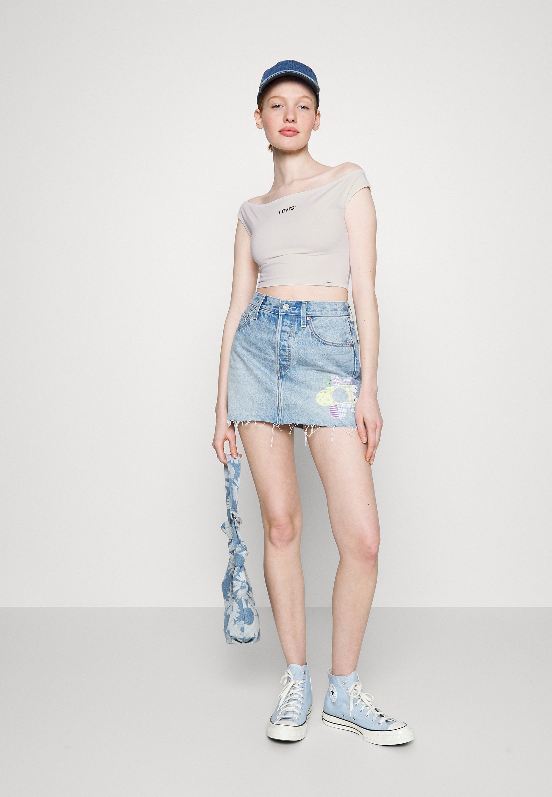 Levi's® GRAPHIC BARDOT TANK - Print T-shirt - neutrals/white