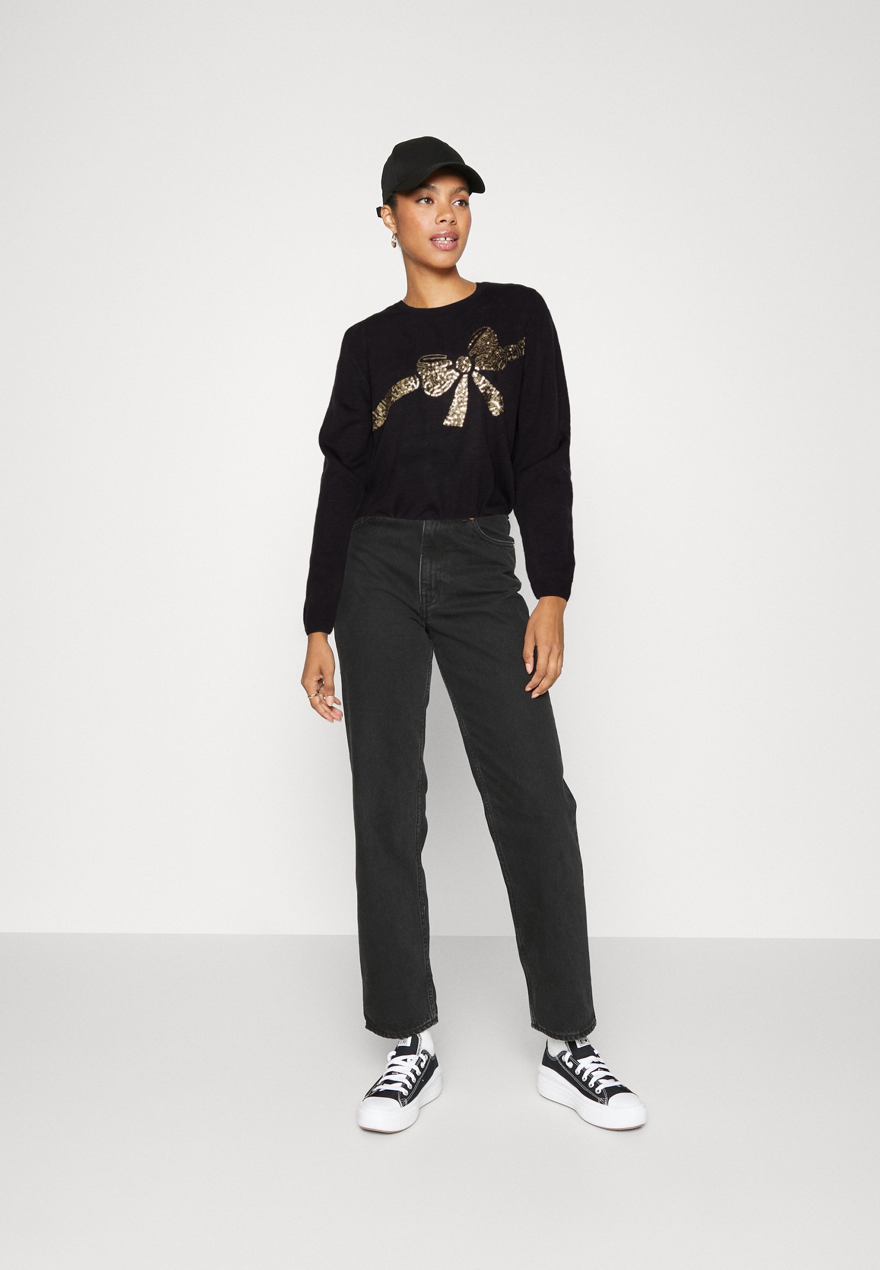 ONLY ONLXMAS SEQUINS BOW O NECK - Jumper - black/gold/black