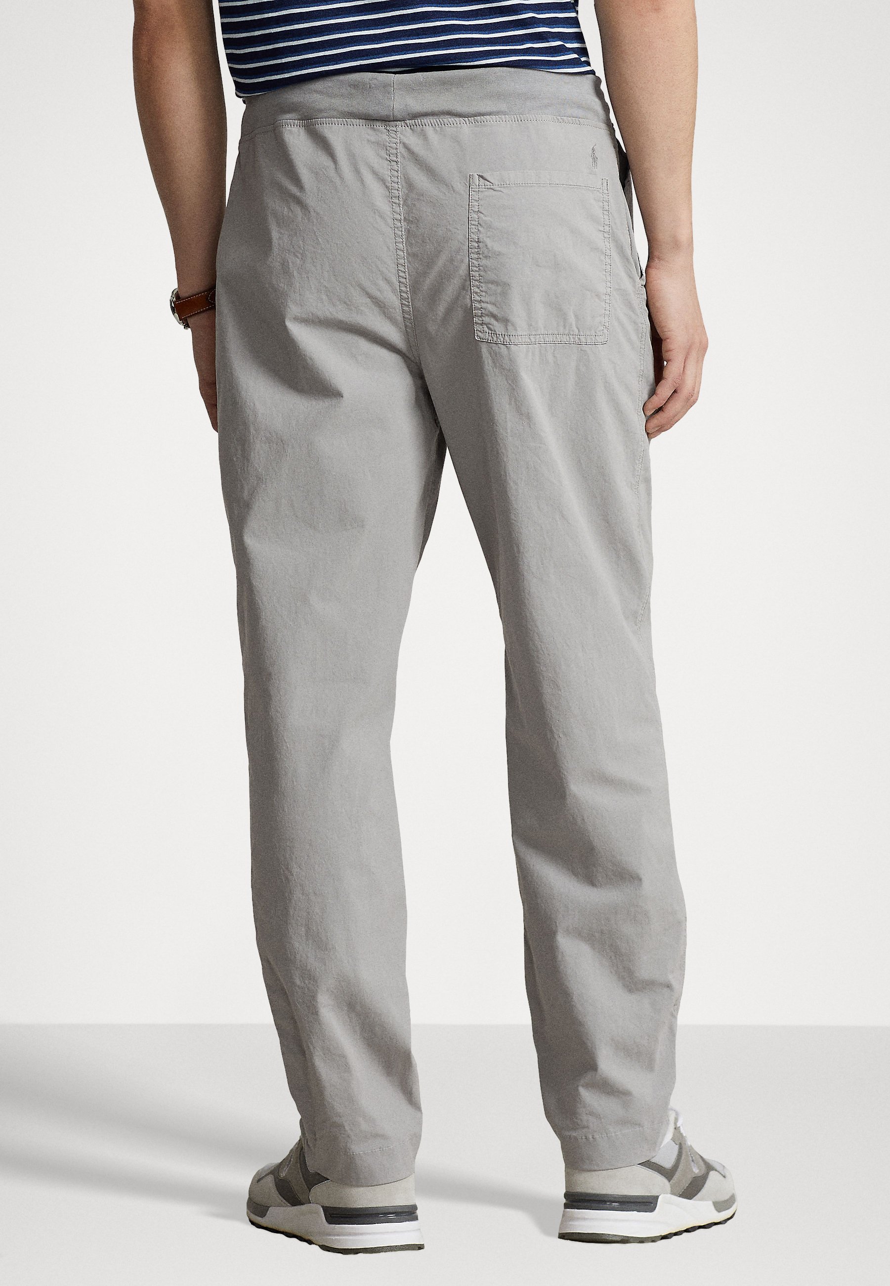 Polo Ralph Lauren RIIS EASY FLAT FRONT - Trousers - grey fog/grey