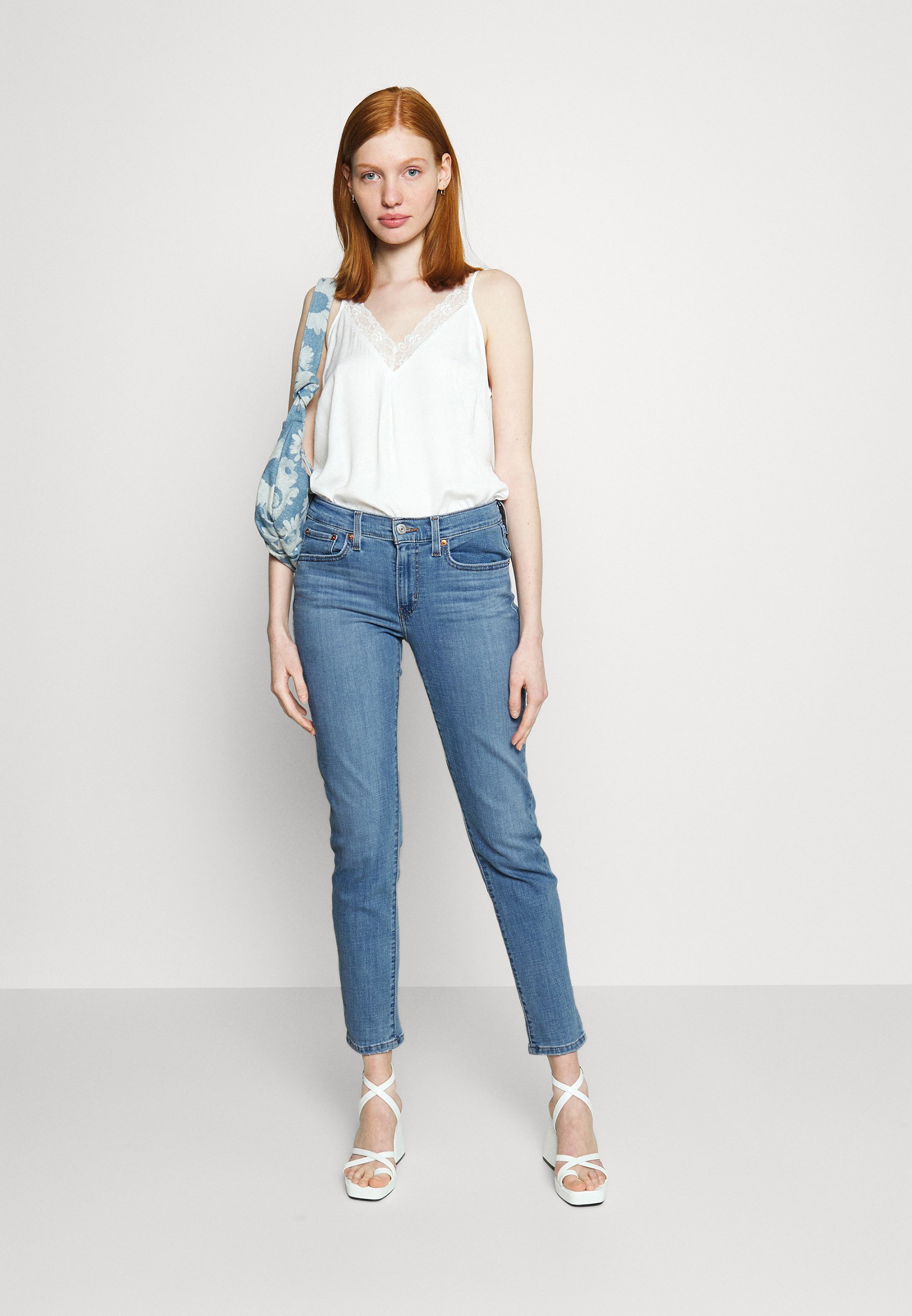 Levi's® MID RISE BOYFRIEND - Slim fit jeans - lapis topic/blue denim