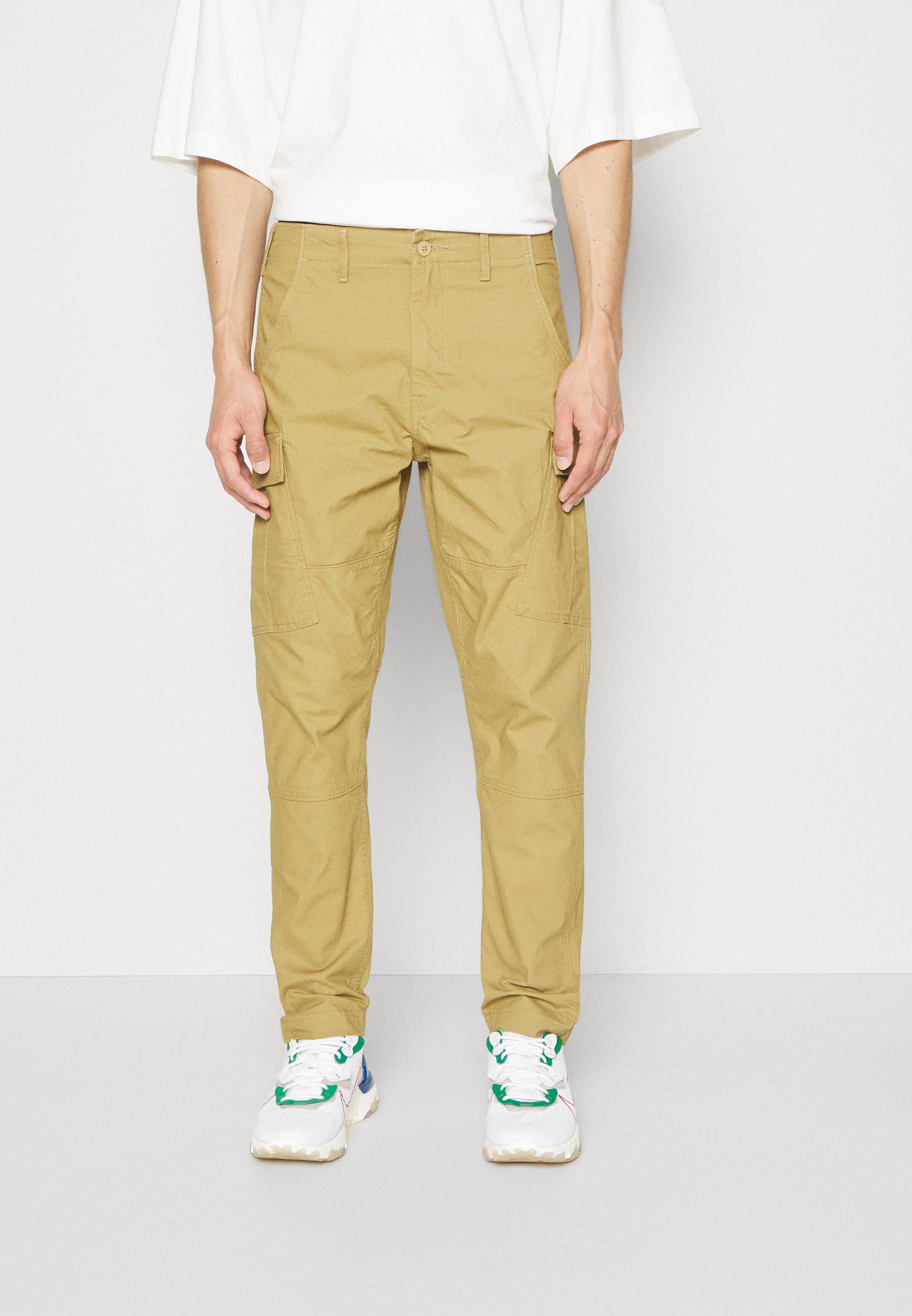 Levi's® LO BALL - Cargo trousers - british khaki/beige