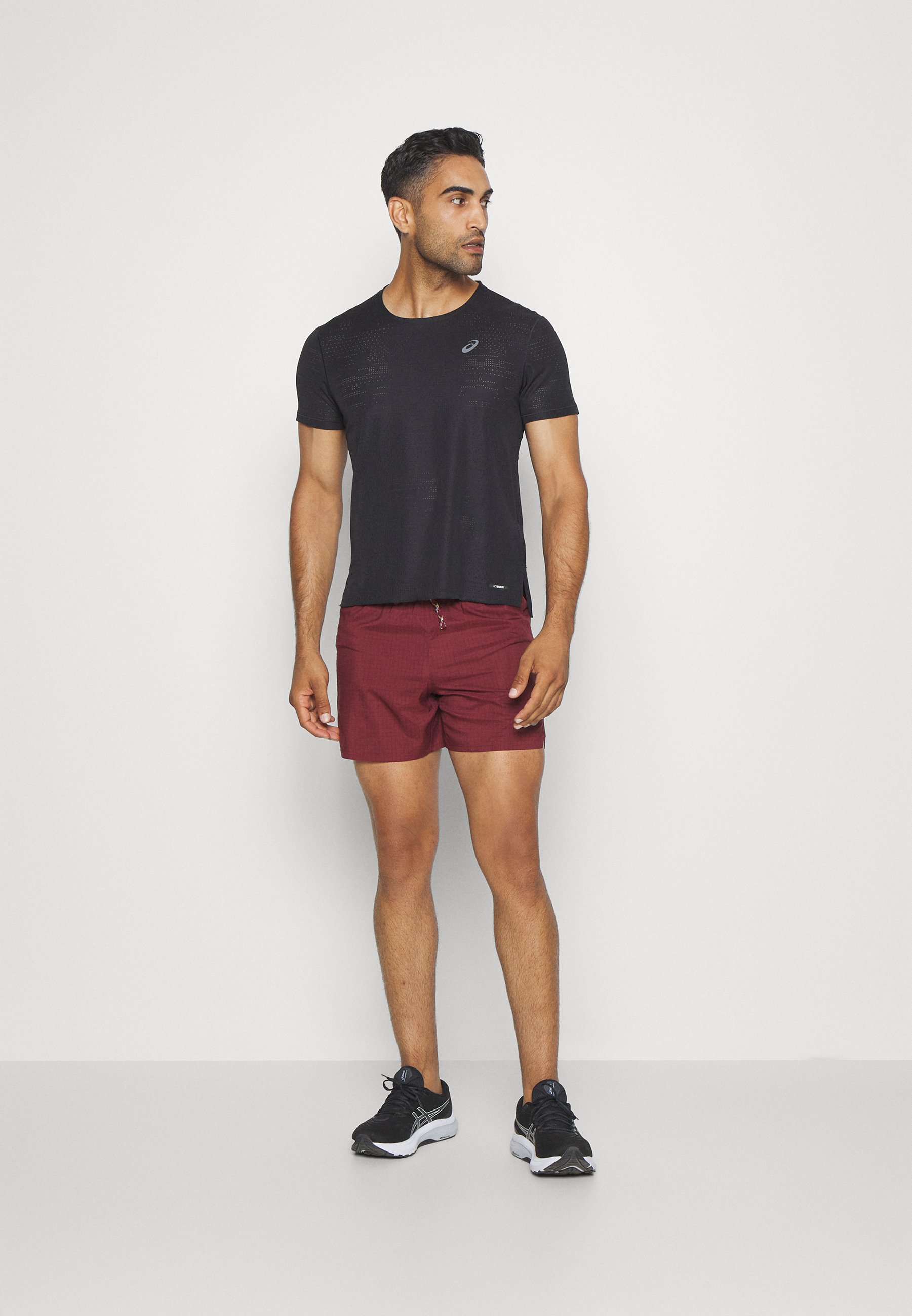 ASICS FUJITRAIL LOGO SHORT - Sports shorts - antique red/bright orange/red