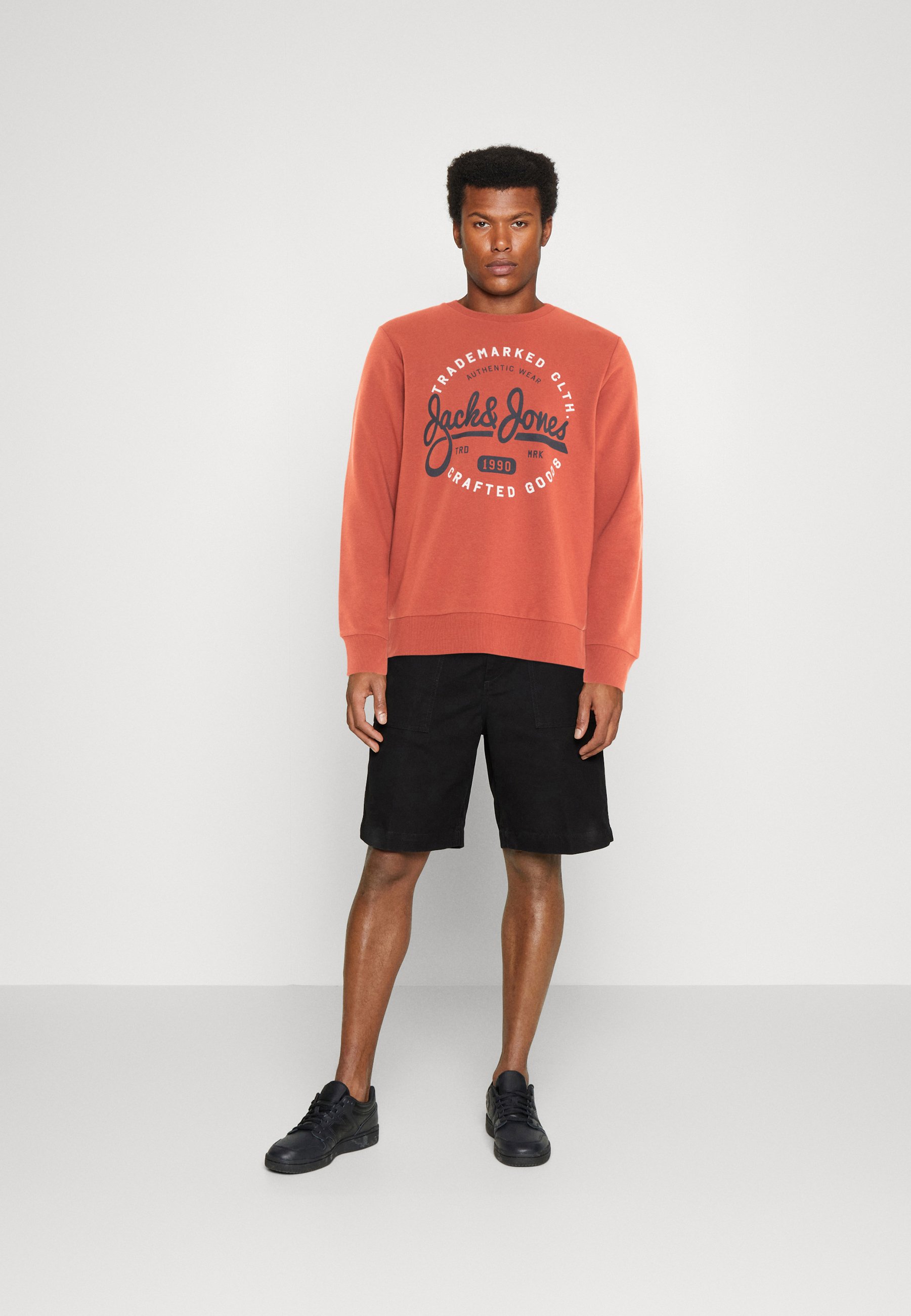 Jack &Jones JJMIKK CREW NECK - Sweatshirt - cinnabar/red