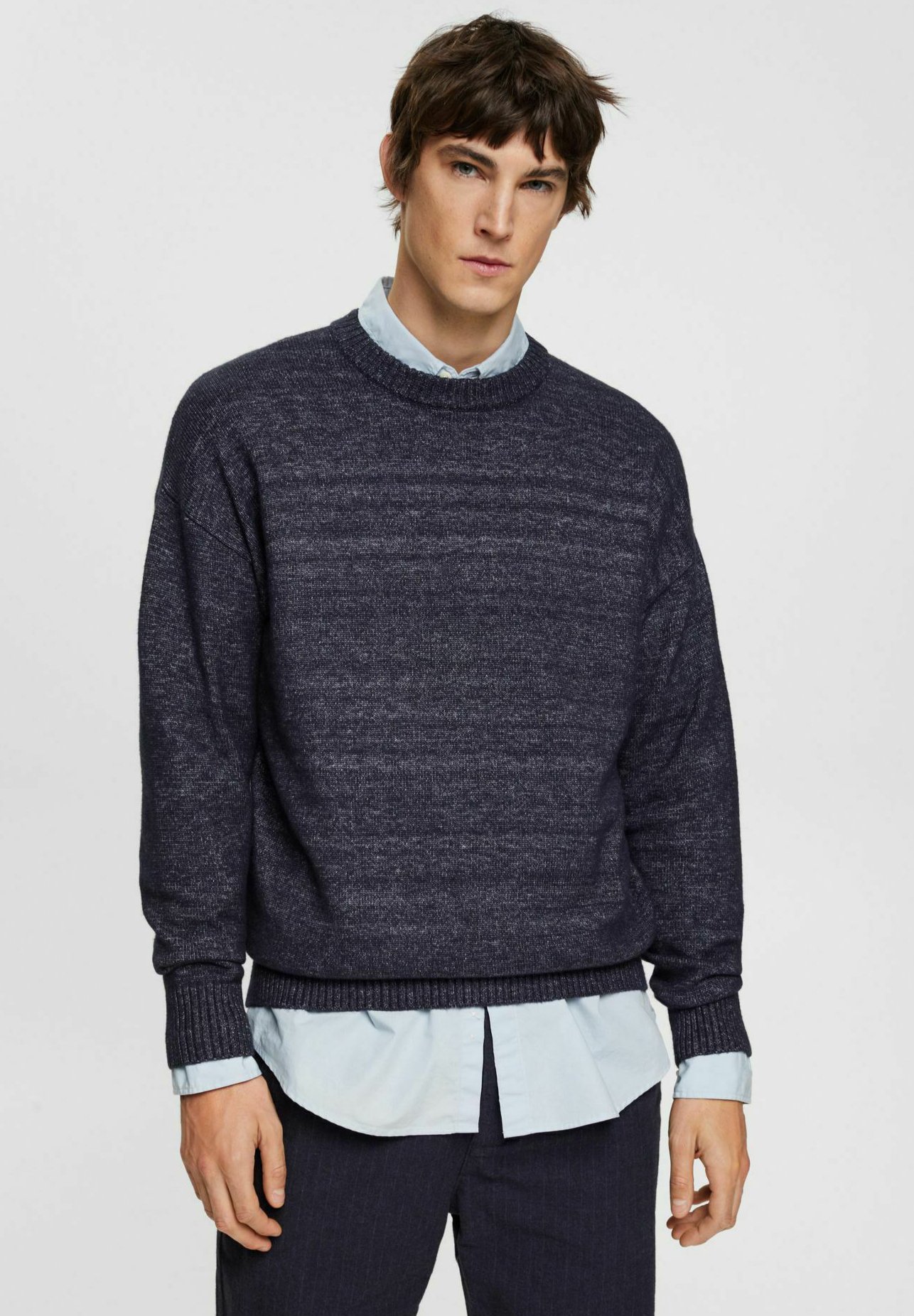 Esprit MIT RUNDHALSAUSSCHNITT - Jumper - navy/mottled dark blue