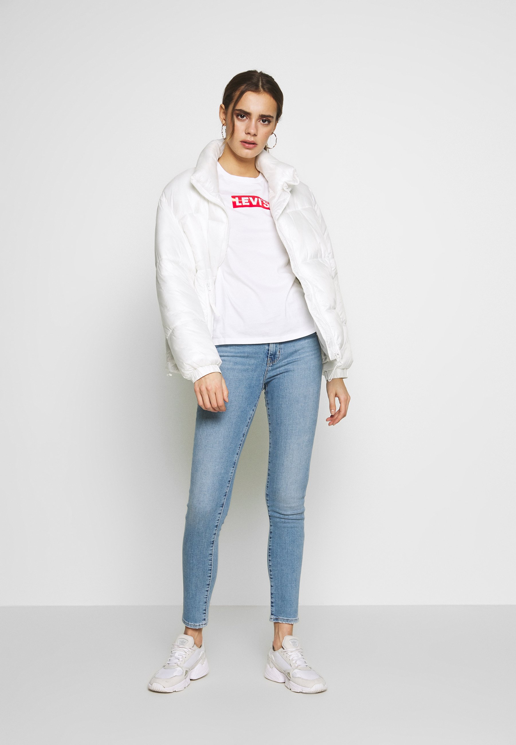 Levi's® THE PERFECT TEE - Print T-shirt - box tab white+/white