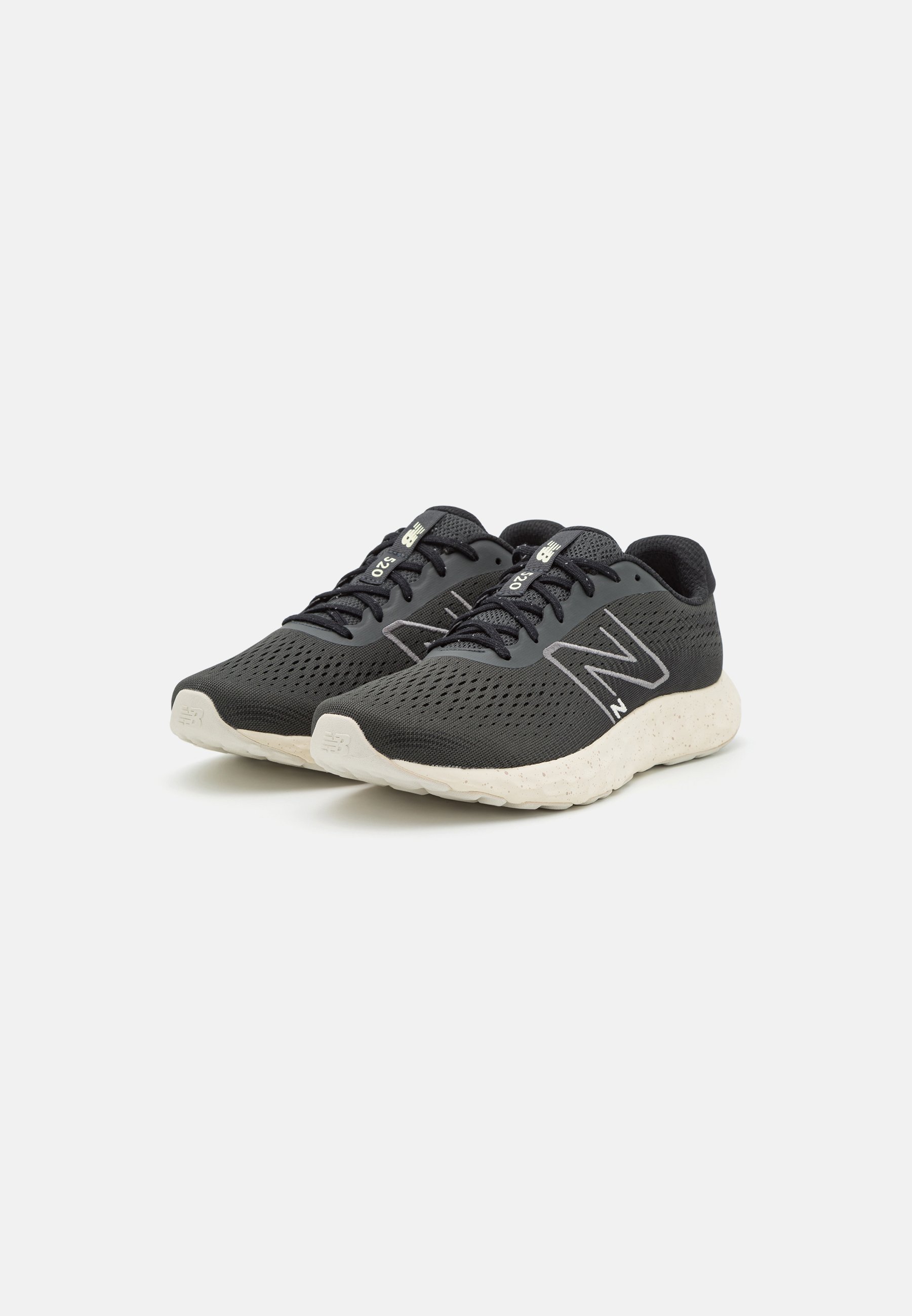NB 520 V8 - Neutral running shoes - blacktop/black