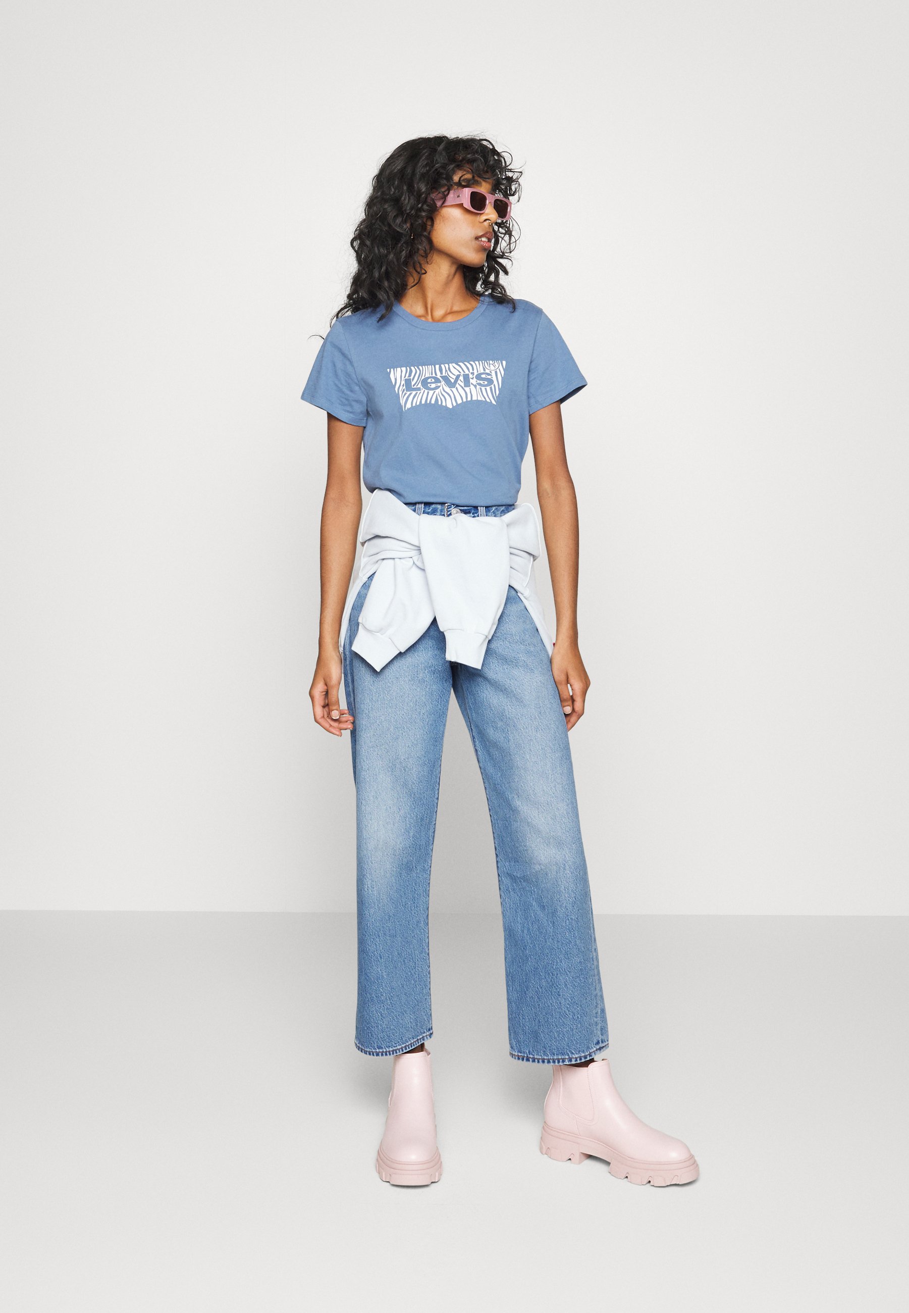 Levi's® RIBCAGE STRAIGHT ANKLE - Straight leg jeans - light indigo/light-blue denim
