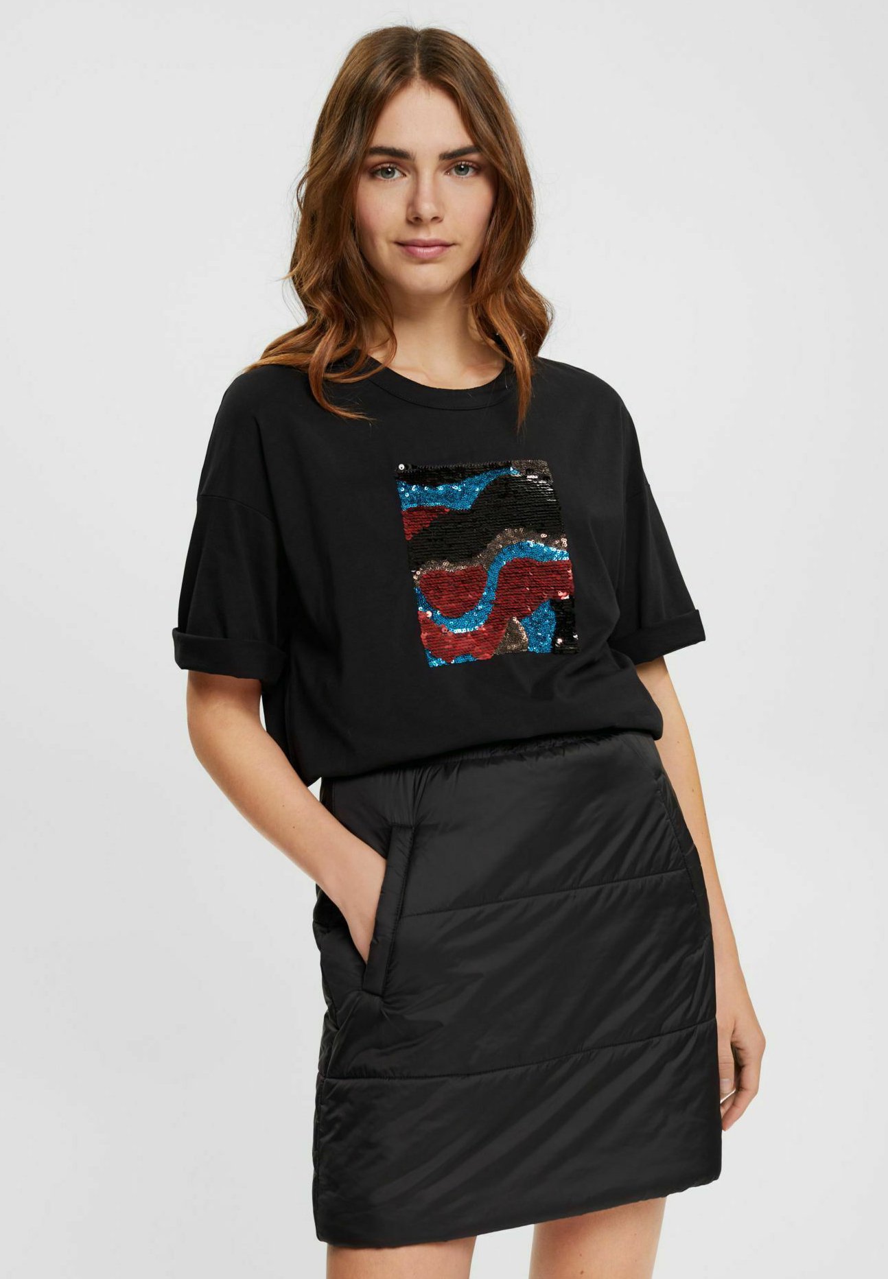 Esprit MIT PAILLETTENAPPLIKATION - Print T-shirt - black