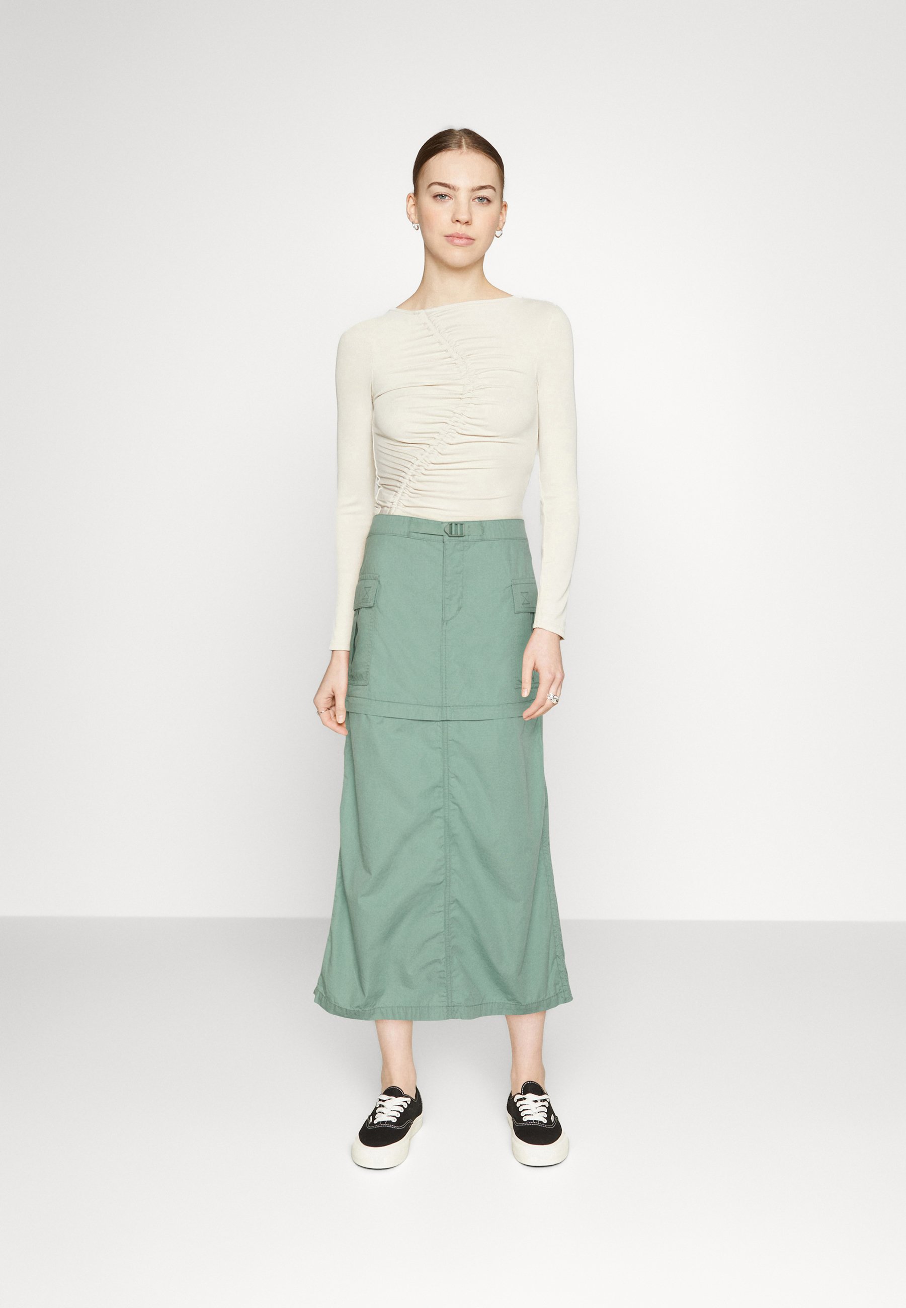 Levi's® CONVERTIBLE CARGO SKIRT - Mini skirt - granite green/mint