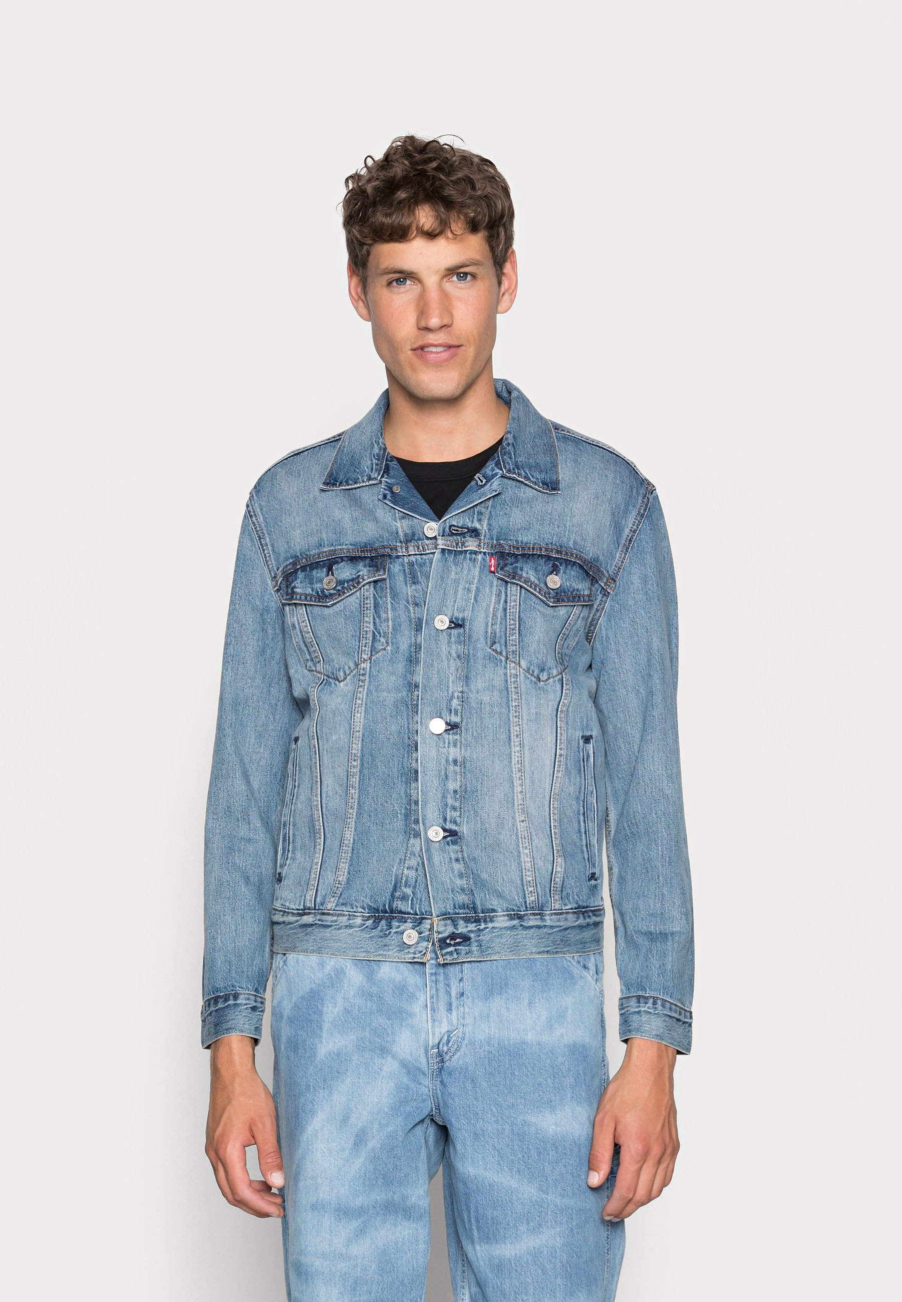 Levi's® THE TRUCKER JACKET - Denim jacket - killebrew/light-blue denim