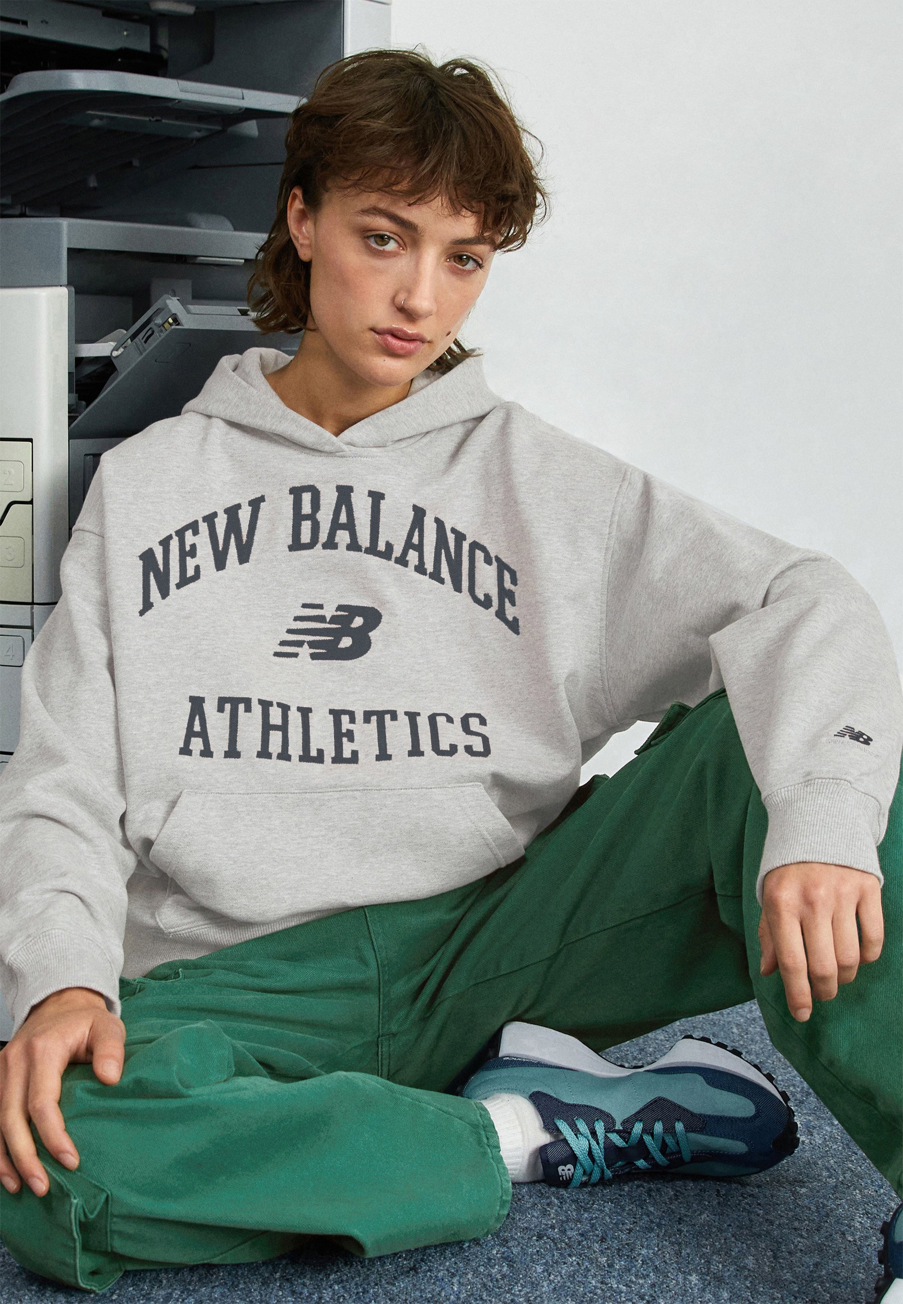 NB ATHLETICS VARSITY  - Sweatshirt - athletic grey/grey