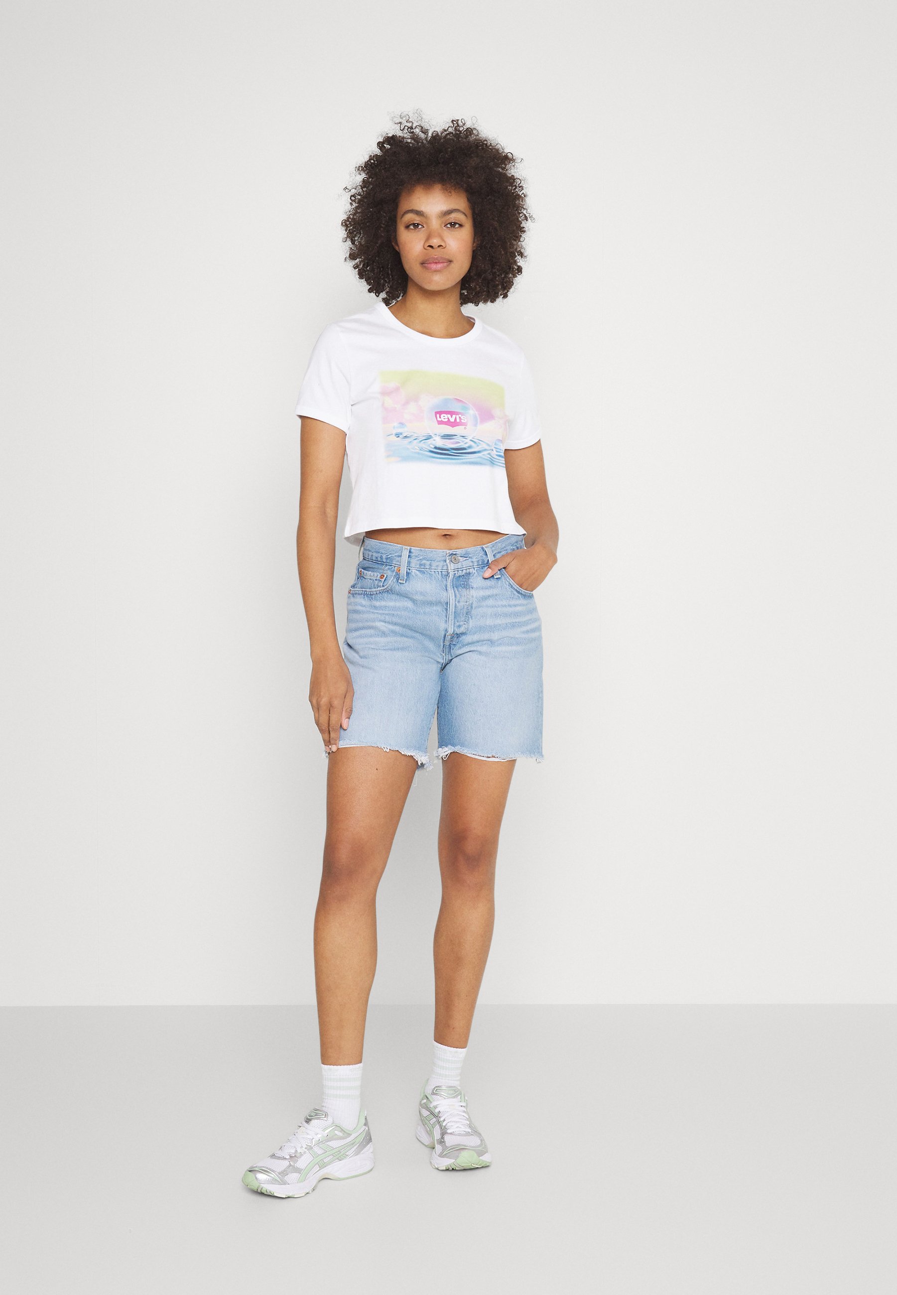 Levi's® GRAPHIC HOMEROOM TEE - Print T-shirt - neutrals/white