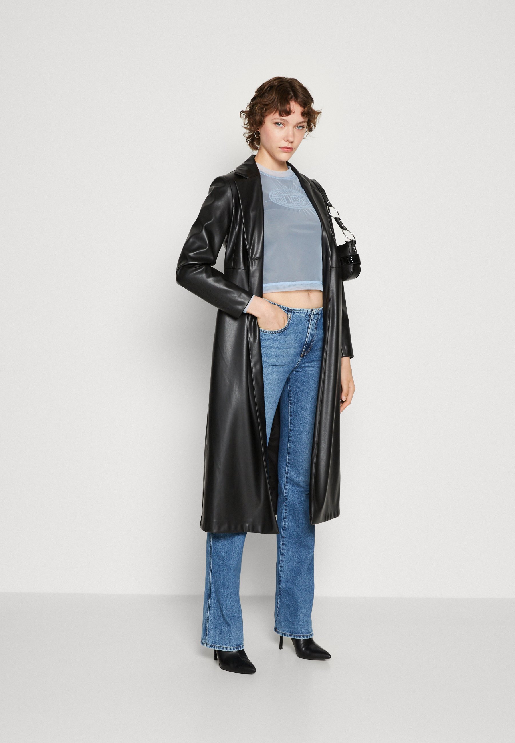 Diesel D-ESCRIPTION-HS-S - Flared Jeans - light blue/blue denim