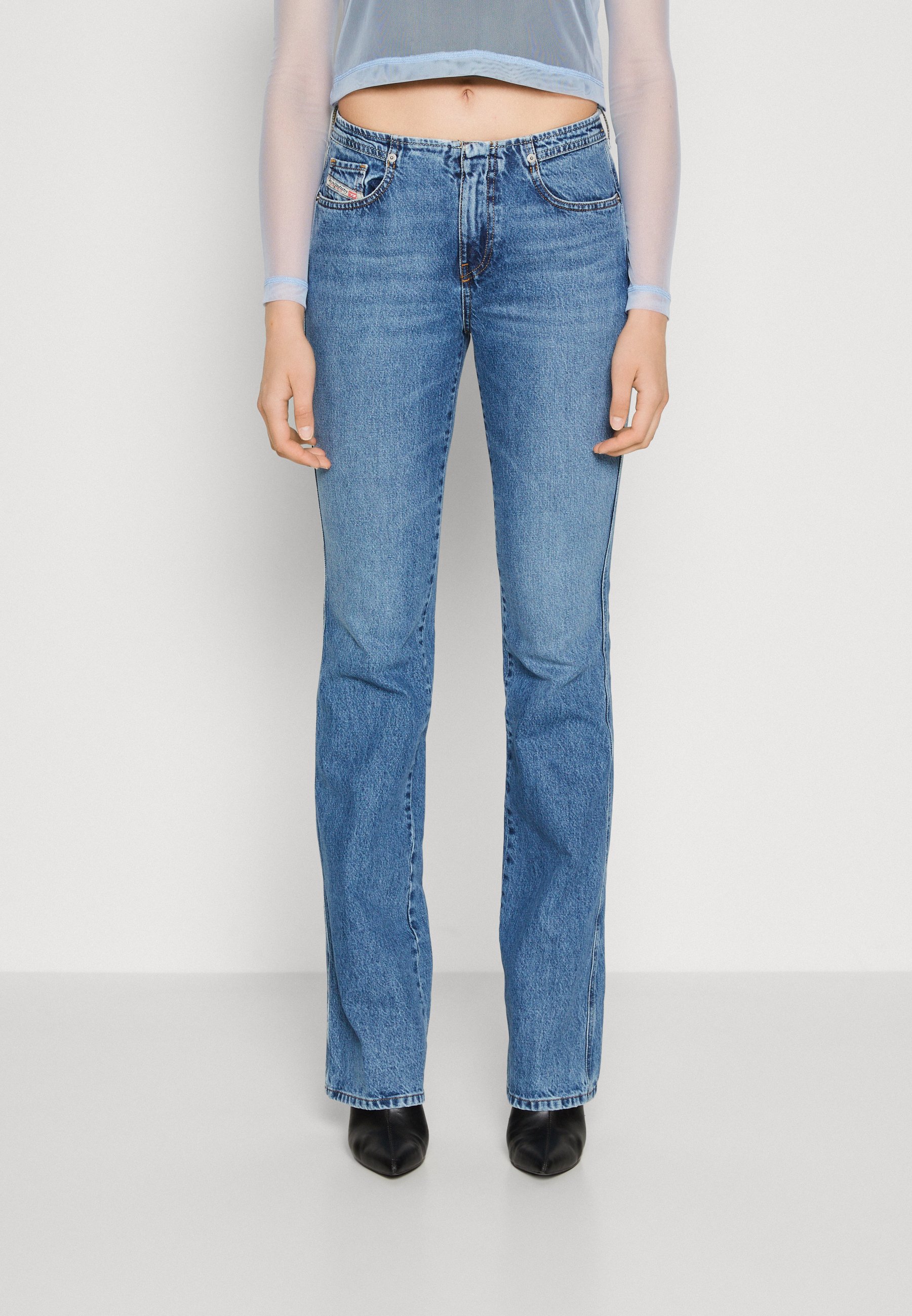 Diesel D-ESCRIPTION-HS-S - Flared Jeans - light blue/blue denim