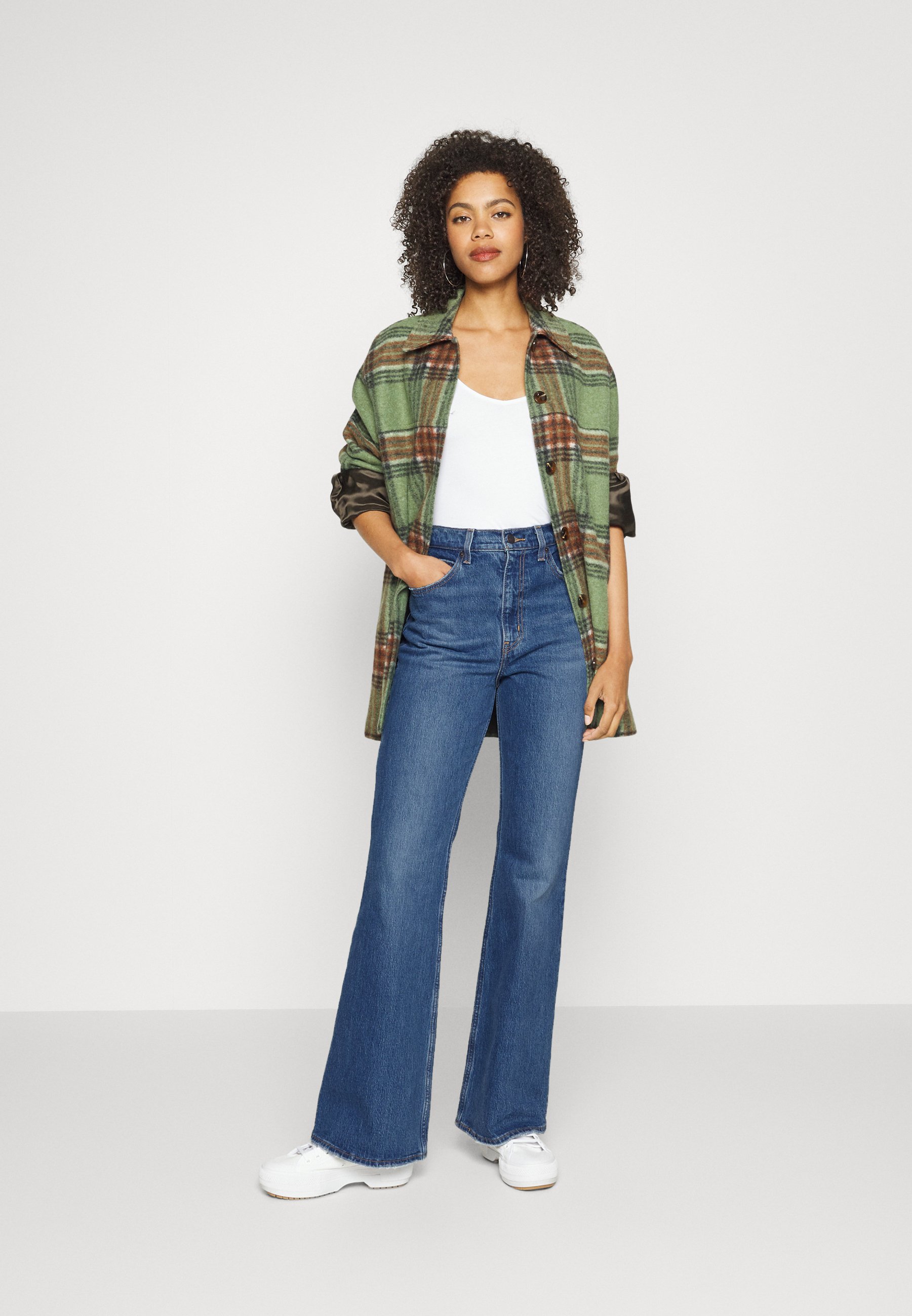 Levi's® 70S HIGH FLARE - Flared Jeans - sonoma step/stone blue denim