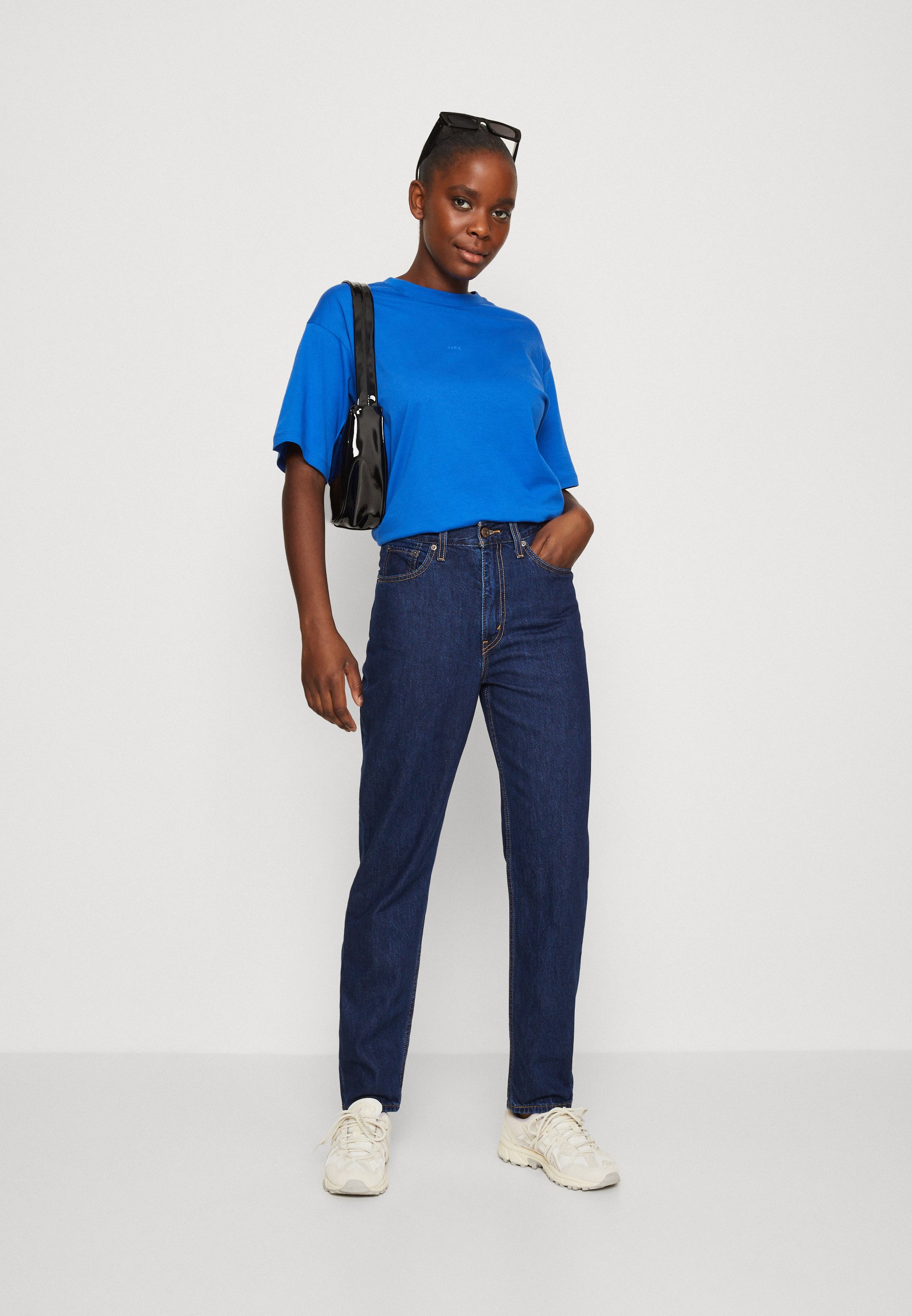 Levi's® 80's MOM - Jeans Tapered Fit - running errands/dark-blue denim