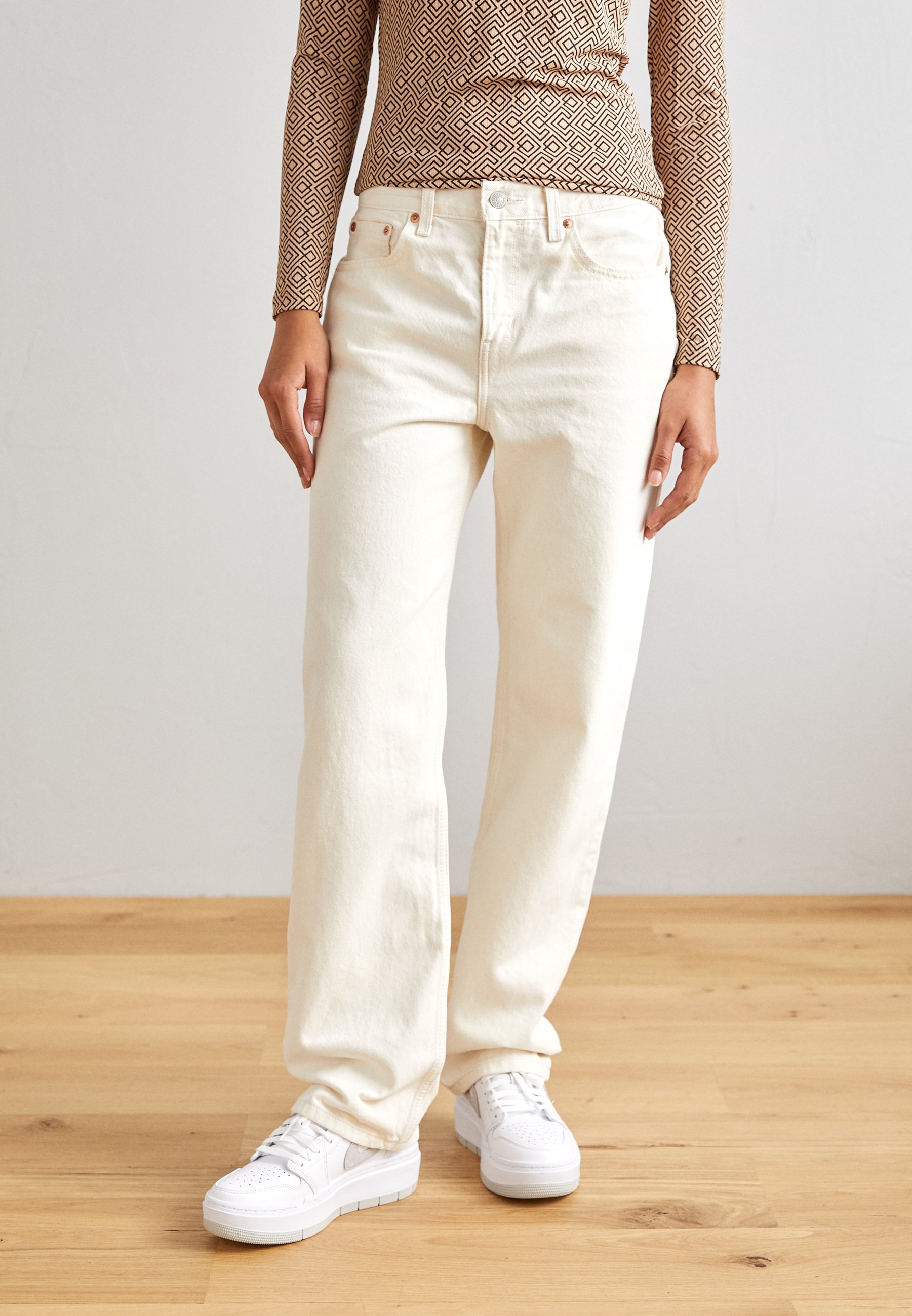 Levi's® LOW PRO - Straight leg jeans - off-white