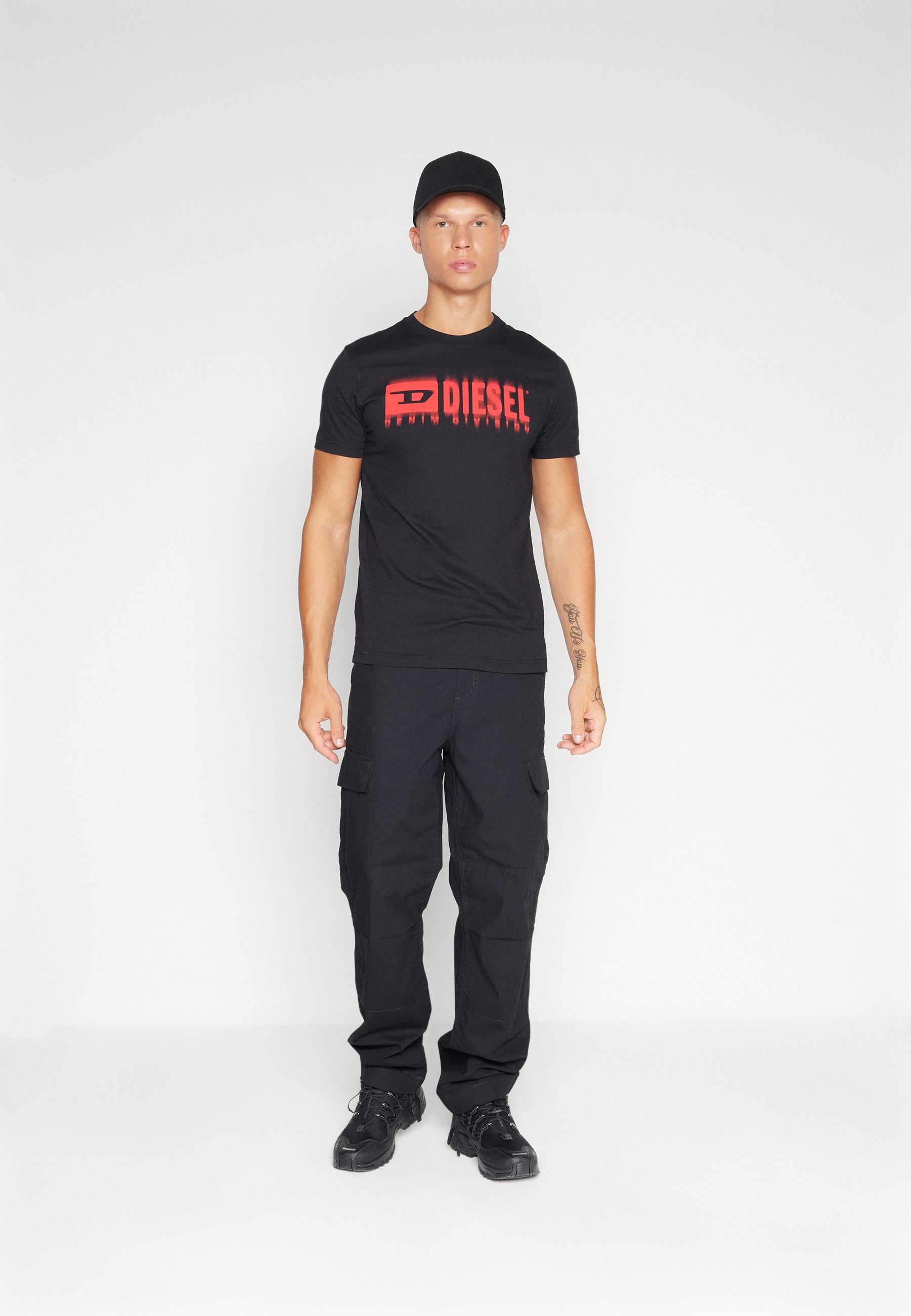 Diesel DIEGOR UNISEX - Print T-shirt - black/red/black