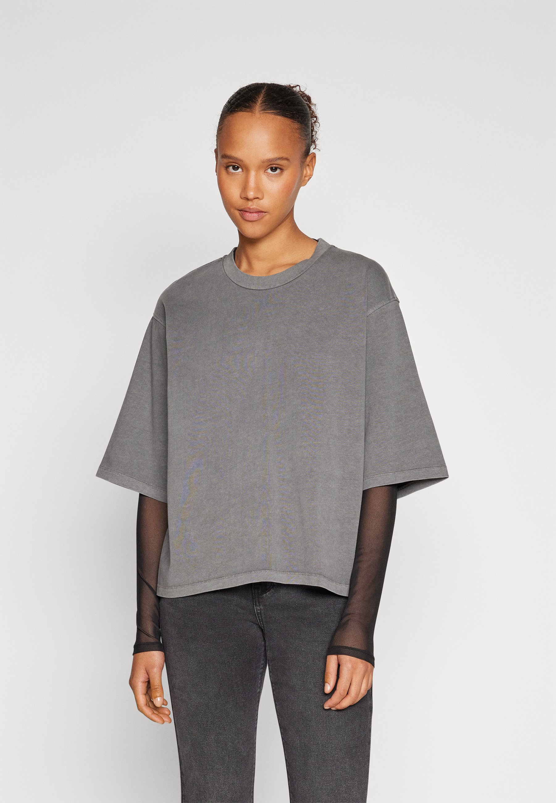 ONLY ONLSTINA WASHED TOP - Basic T-shirt - castlerock/grey
