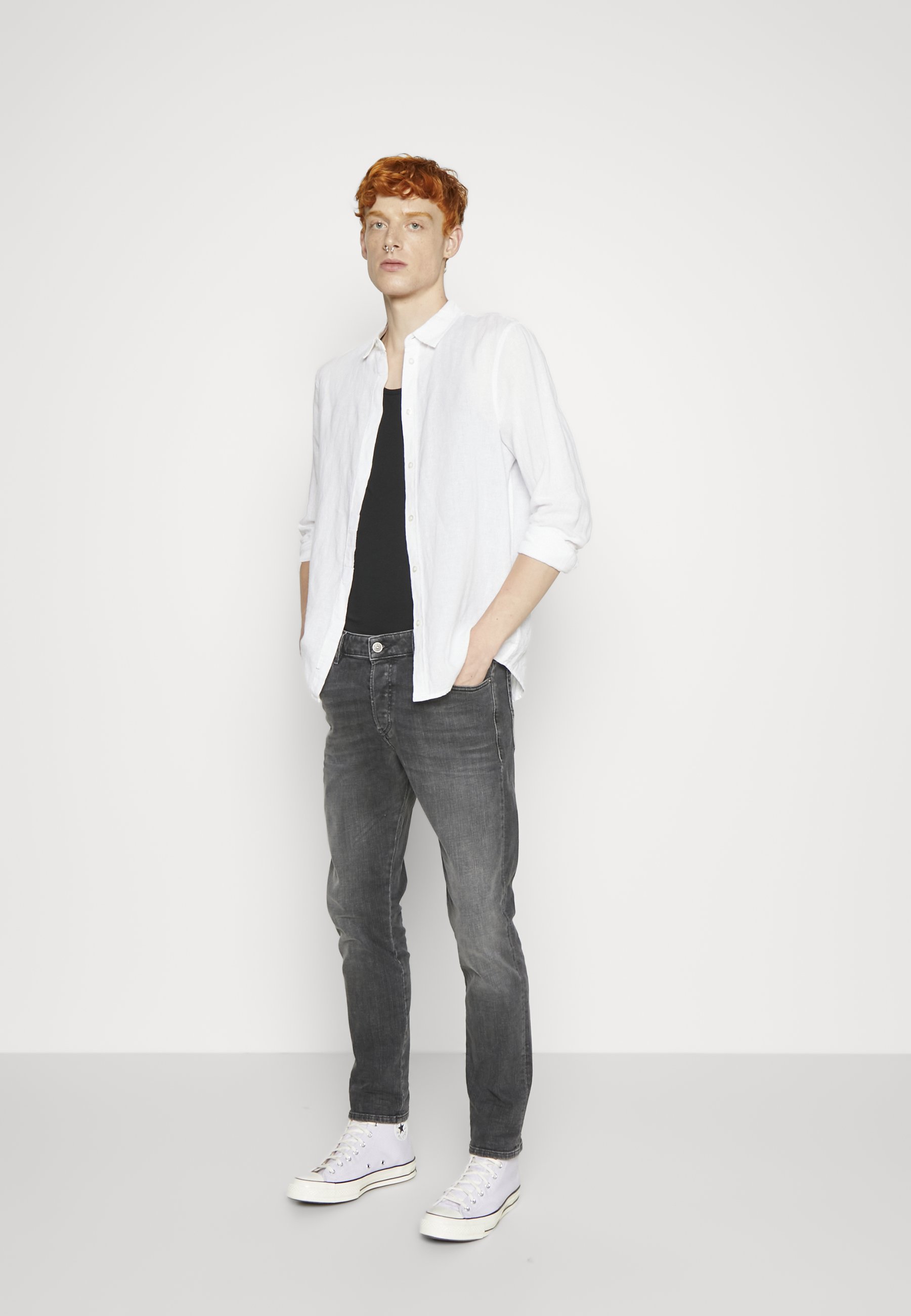 Diesel D-YENNOX - Straight leg jeans - 09g8202/grey denim