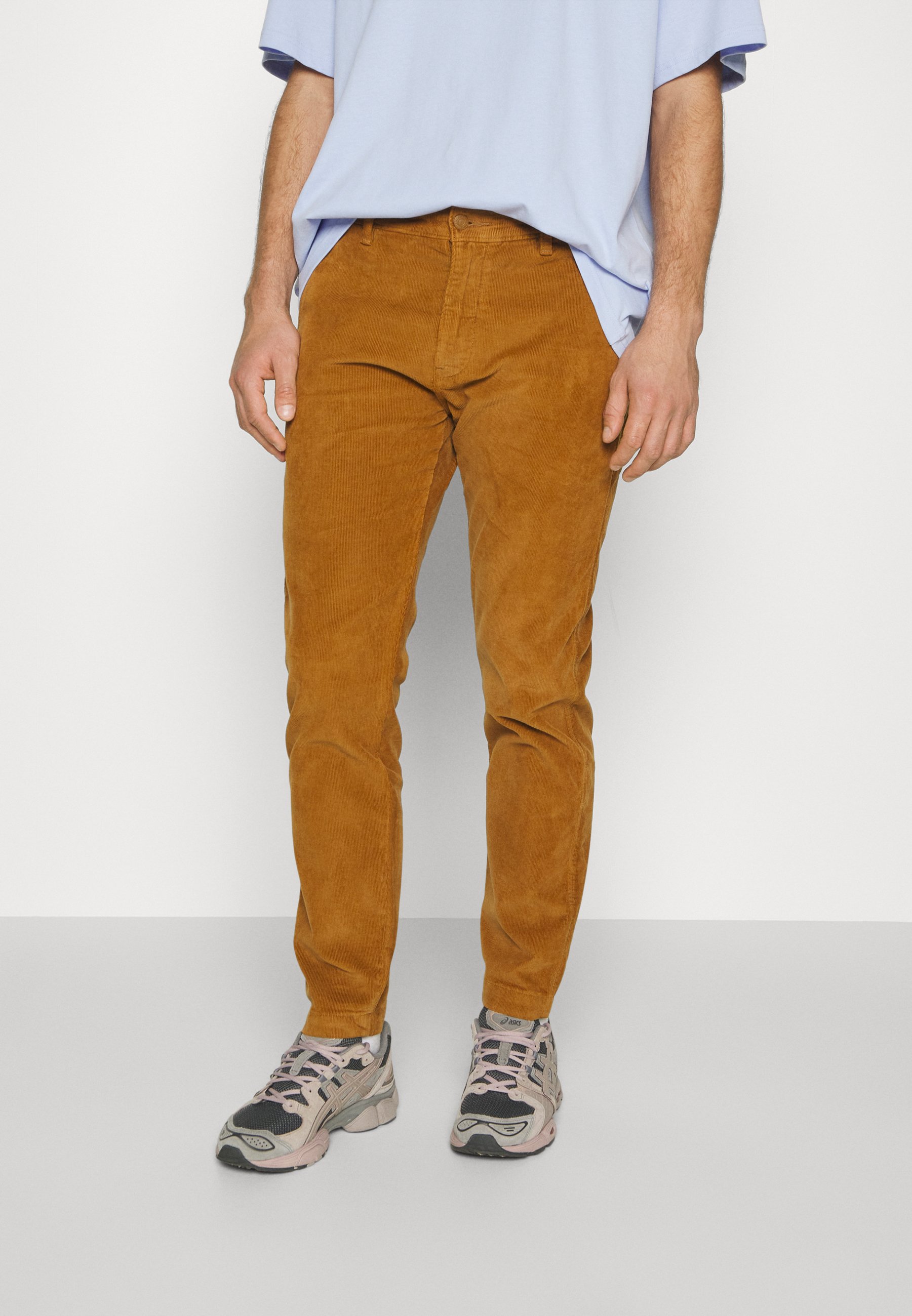 Levi's® Trousers - monks robe/brown