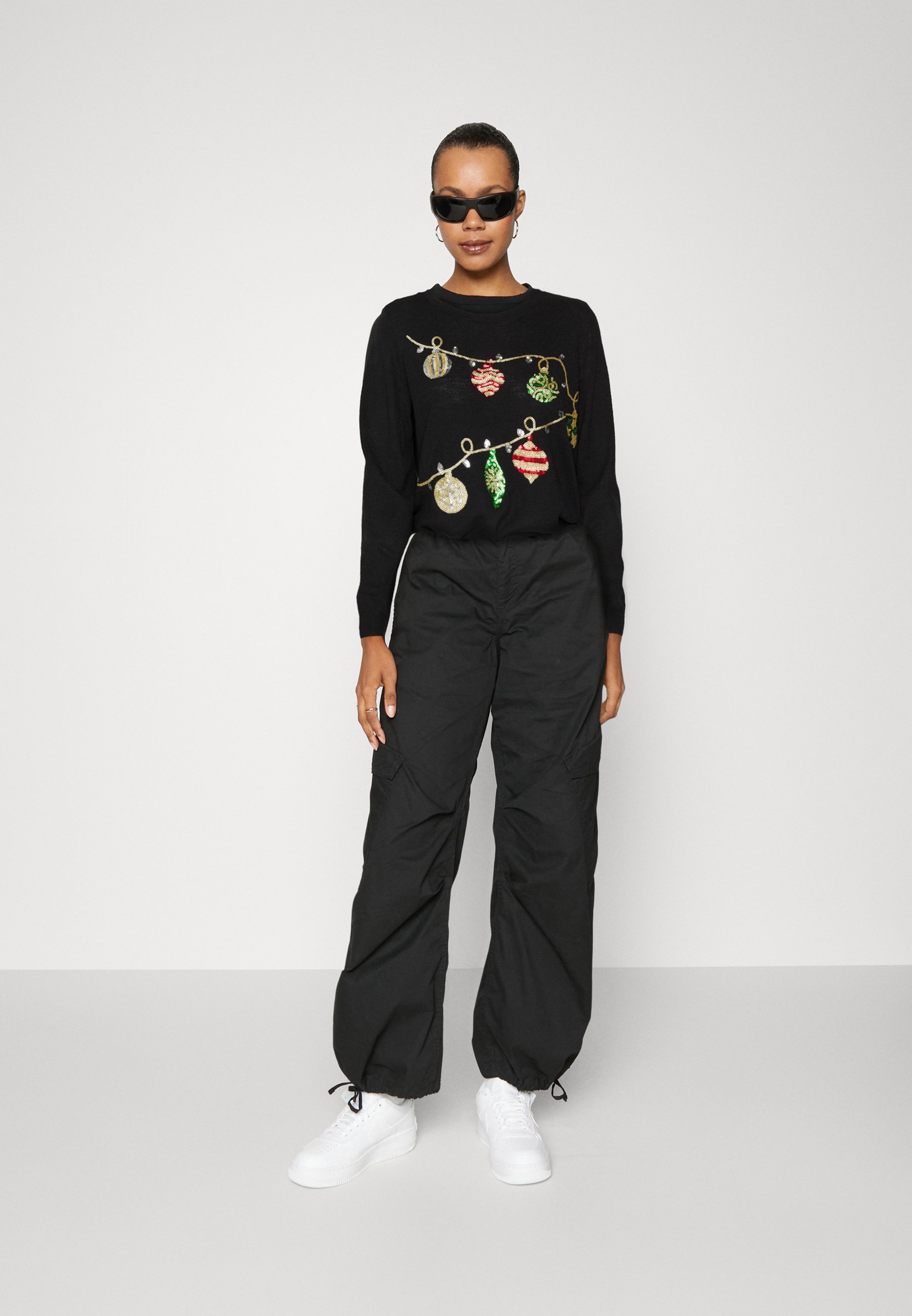 ONLY ONLXMAS GLITTER DECO O NECK - Jumper - black/black
