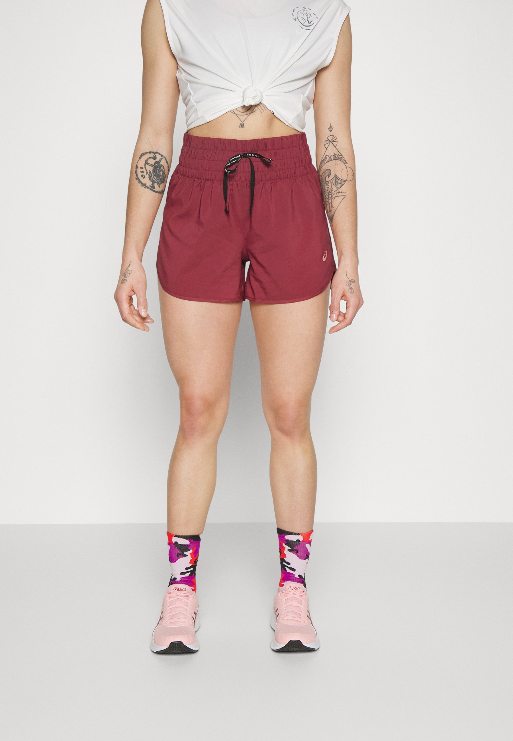 ASICS NAGINO RUN SHORT - Sports shorts - brisket red/red