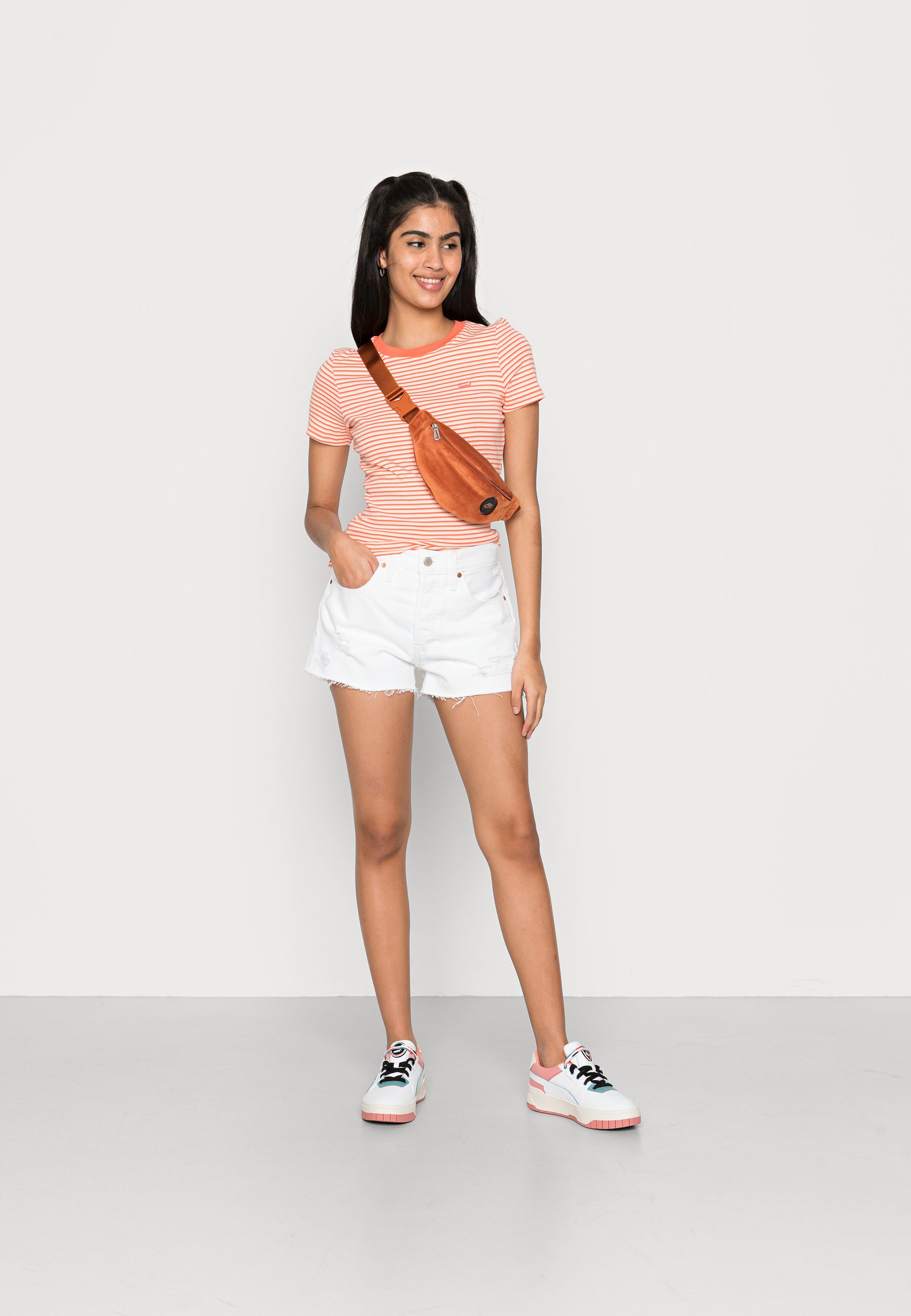 Levi's® 501® ORIGINAL SHORT - Denim shorts - white denim