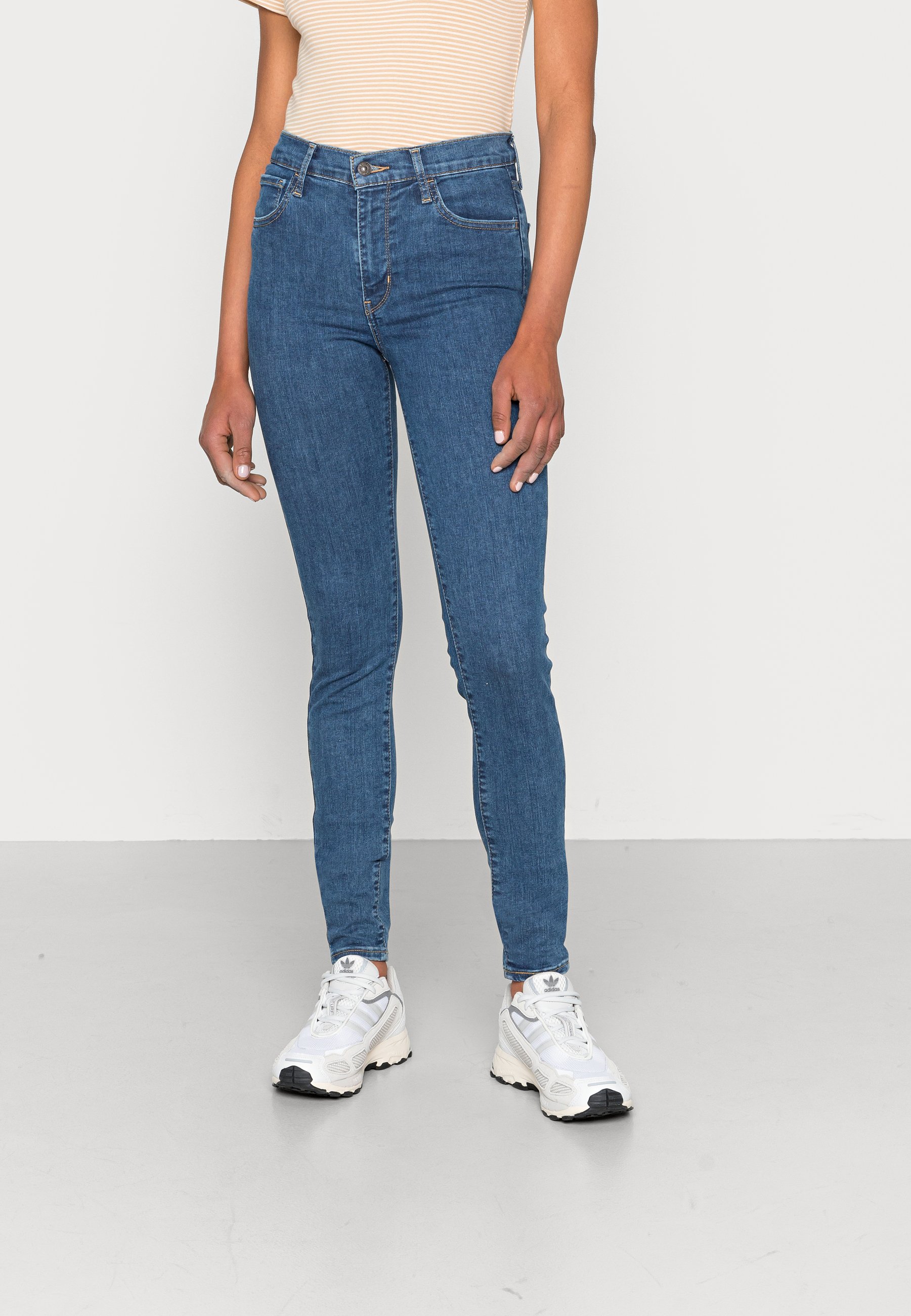 Levi's® 720™ HIGH RISE SUPER SKINNY - Jeans Skinny Fit - z0739 medium indigo stonewash/dark-blue denim