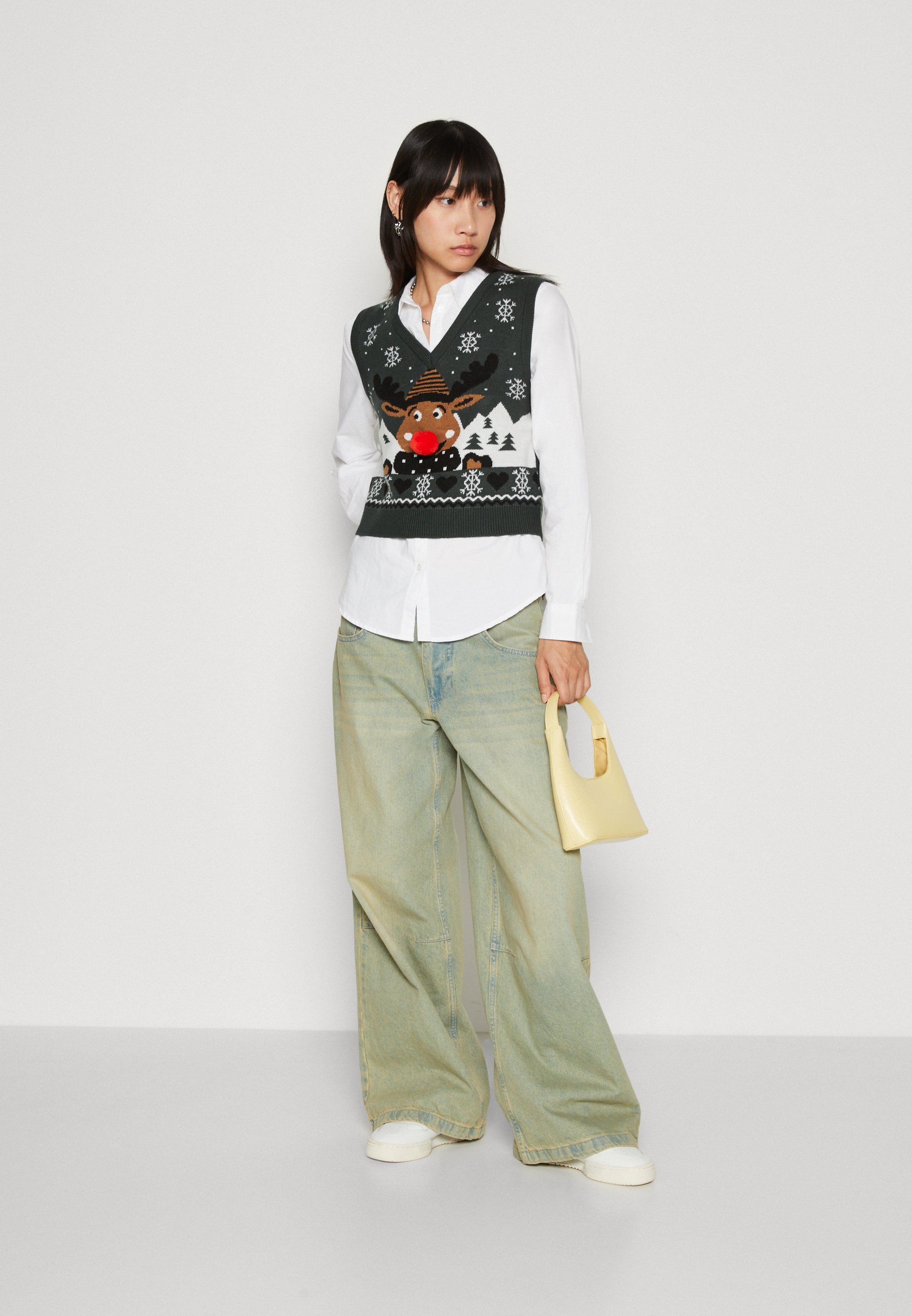 ONLY ONLXMAS HEART V NECK VEST - Jumper - green gables/dark green
