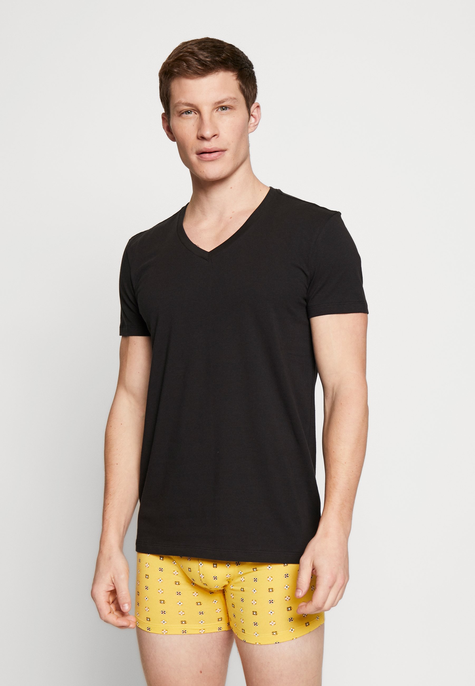 Levi's® MEN V-NECK 2 PACK - Undershirt - jet black/black