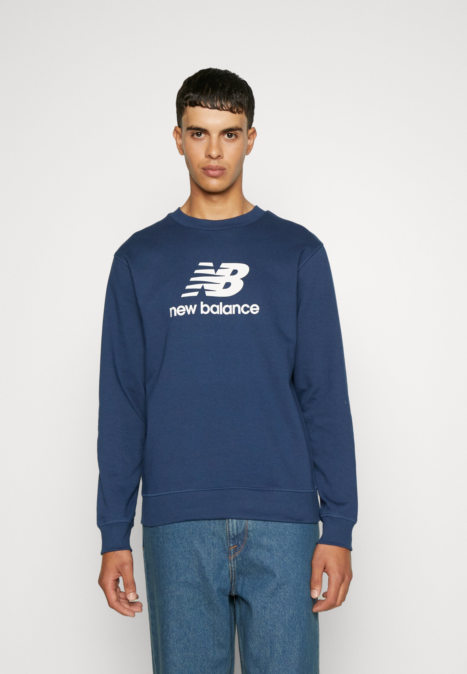 NB ESSENTIALS STACKED LOGO CREW - Sweatshirt - navy/dark blue