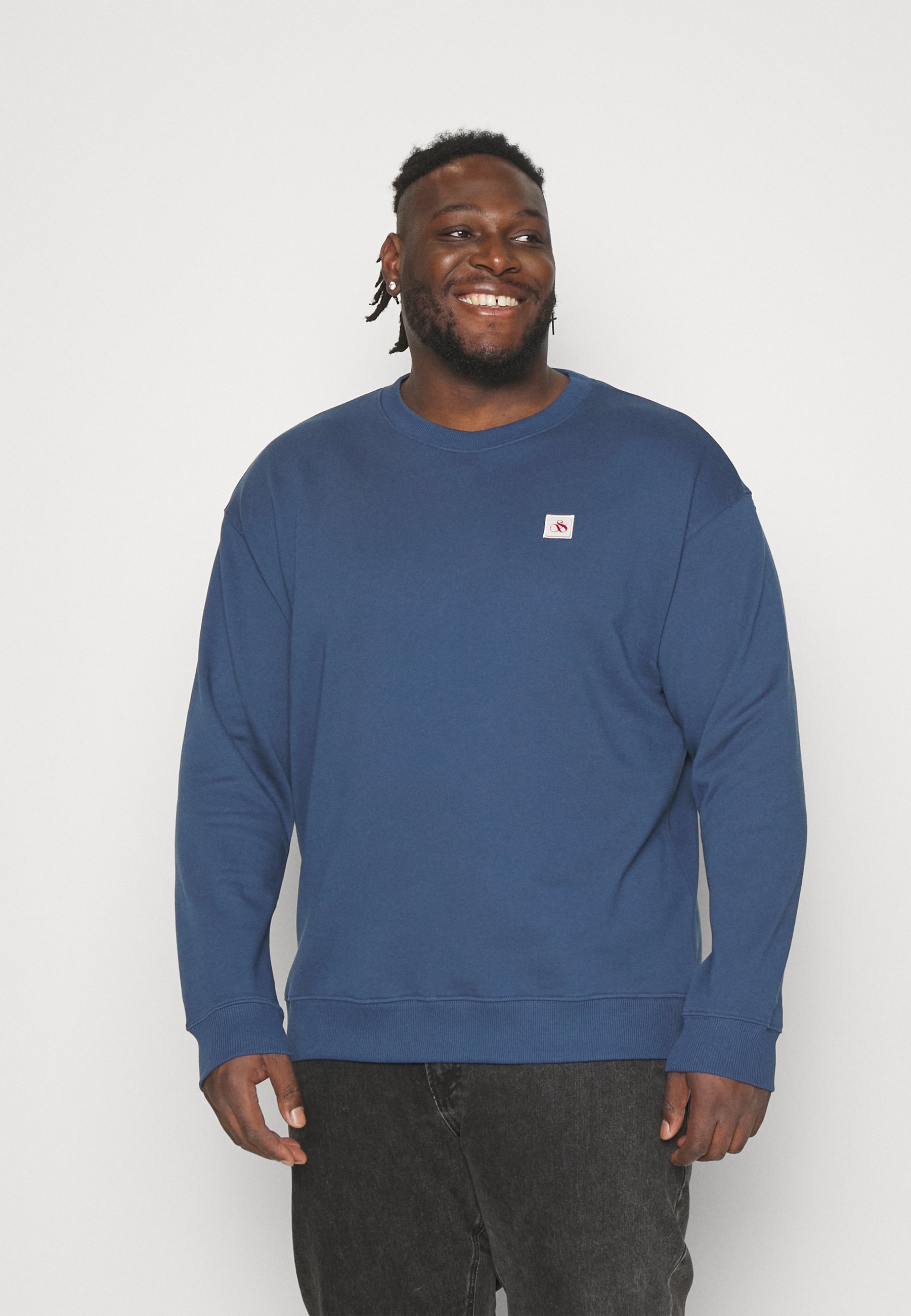 Scotch & Soda ESSENTIALS LOGO BADGE CREW NECK - Sweatshirt - storm blue/blue