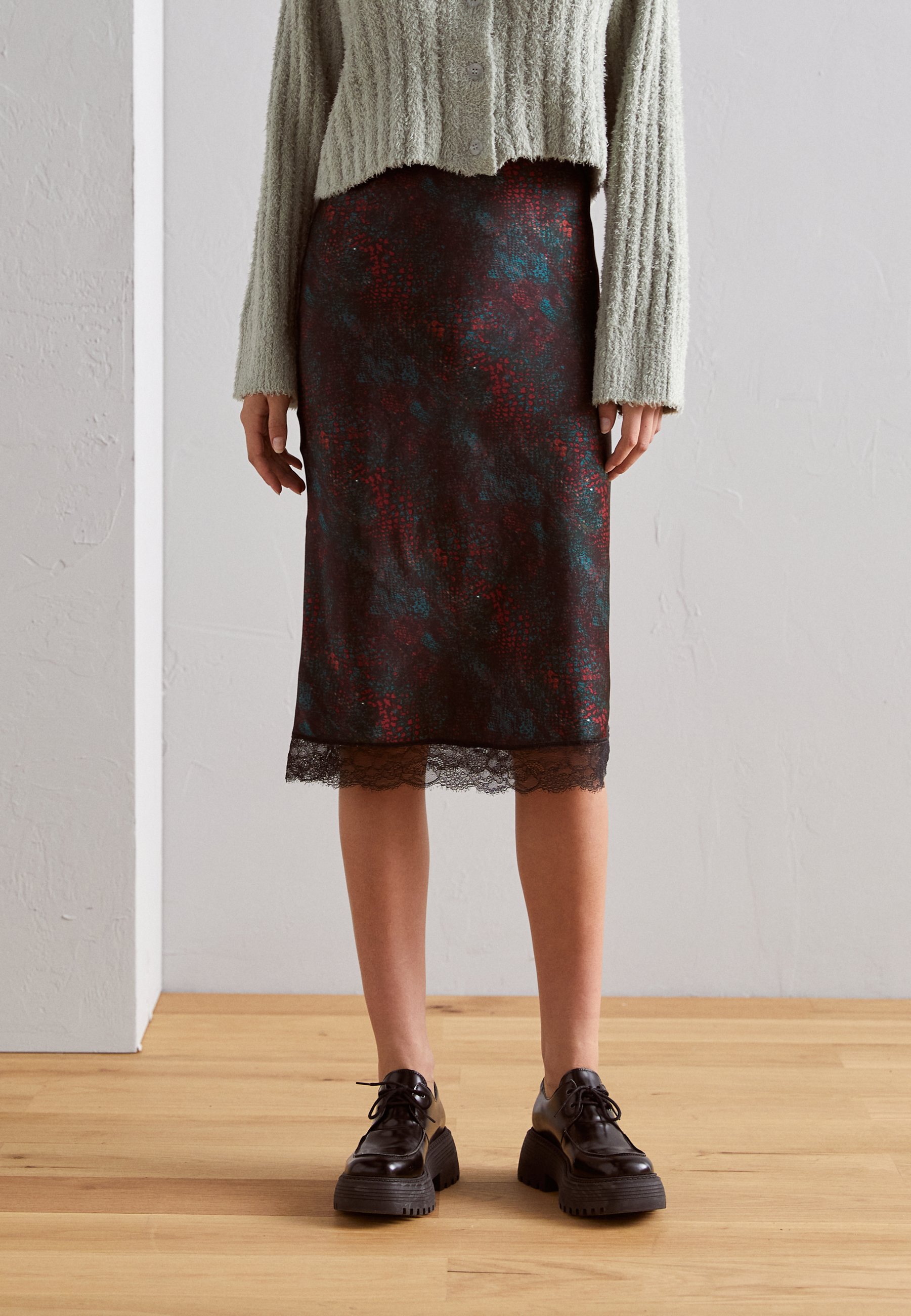 Scotch & Soda HIGH RISE MIDI SKIRT - Pencil skirt - snake/multi-coloured