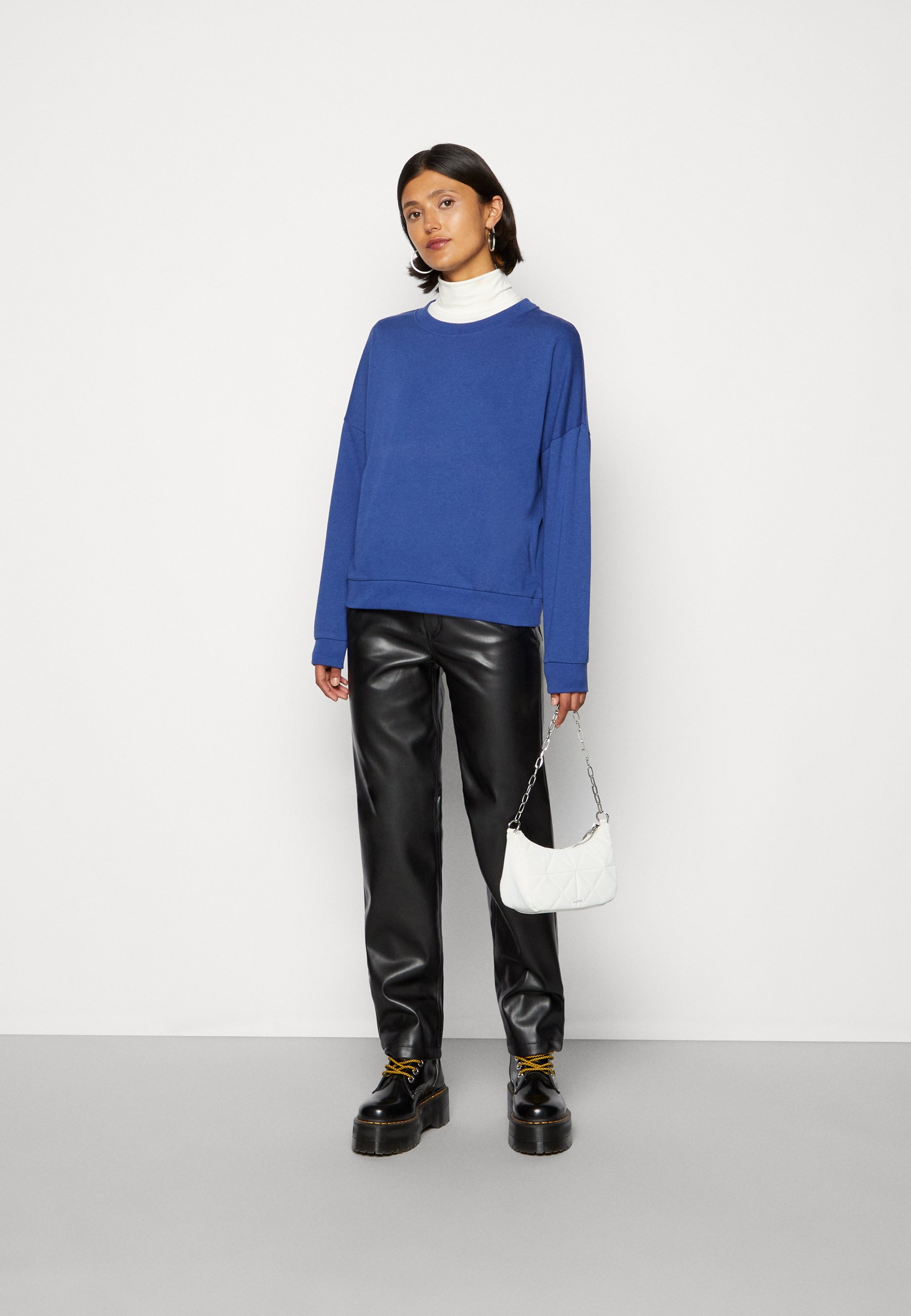 Vero Moda VMOCTAVIA LS JRS NOOS - Sweatshirt - sodalite blue/royal blue