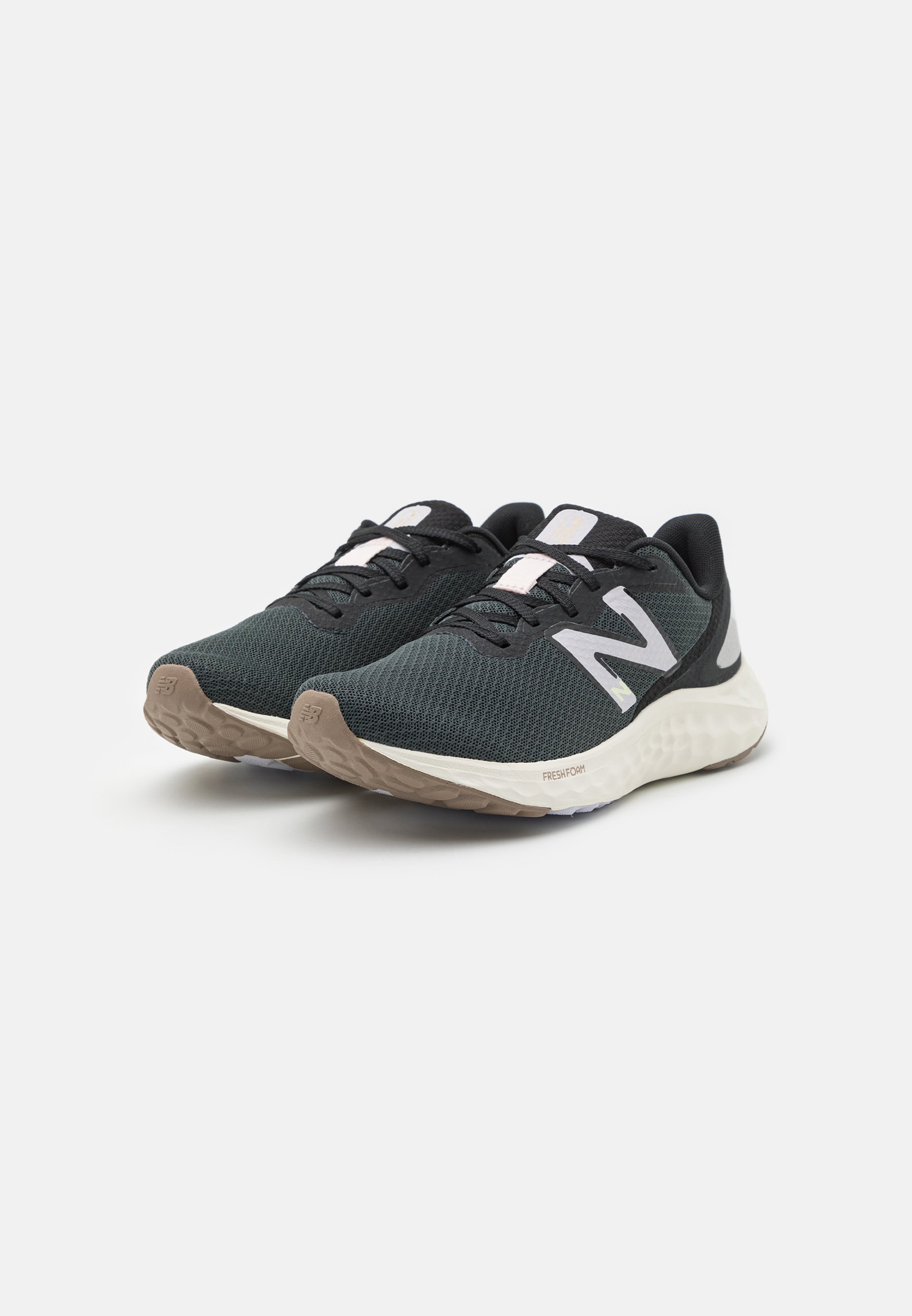 NB FRESH FOAM ARISHI V4 - Neutral running shoes - blacktop/black