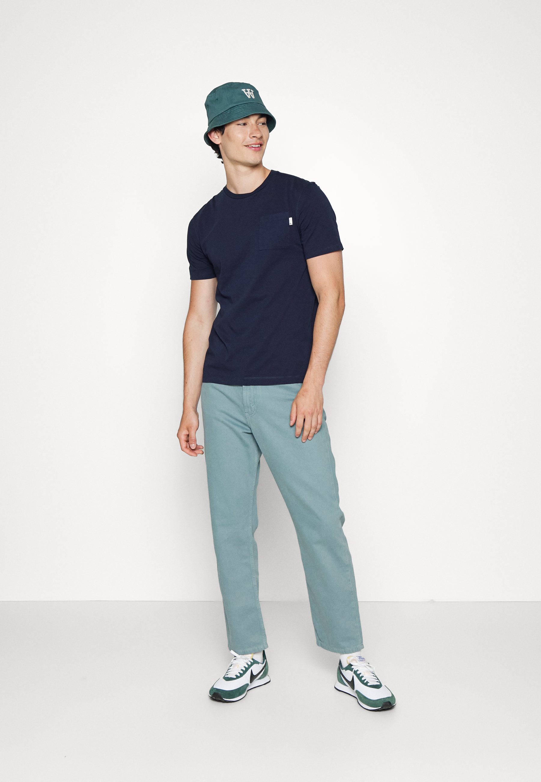 Scotch & Soda DYED POCKET TEE - Basic T-shirt - navy/dark blue