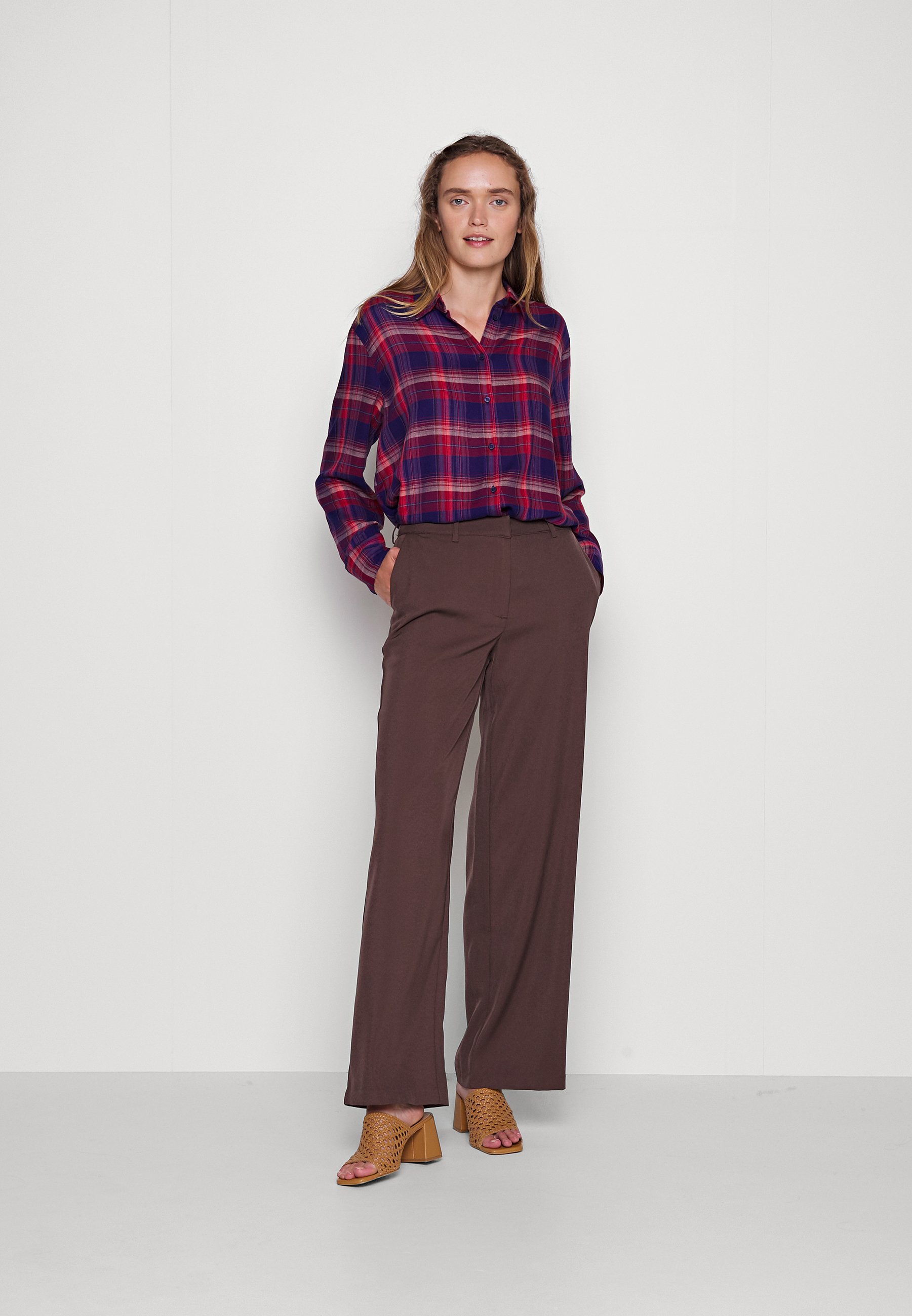 Esprit CHECK BLOUSE - Button-down blouse - navy/dark blue