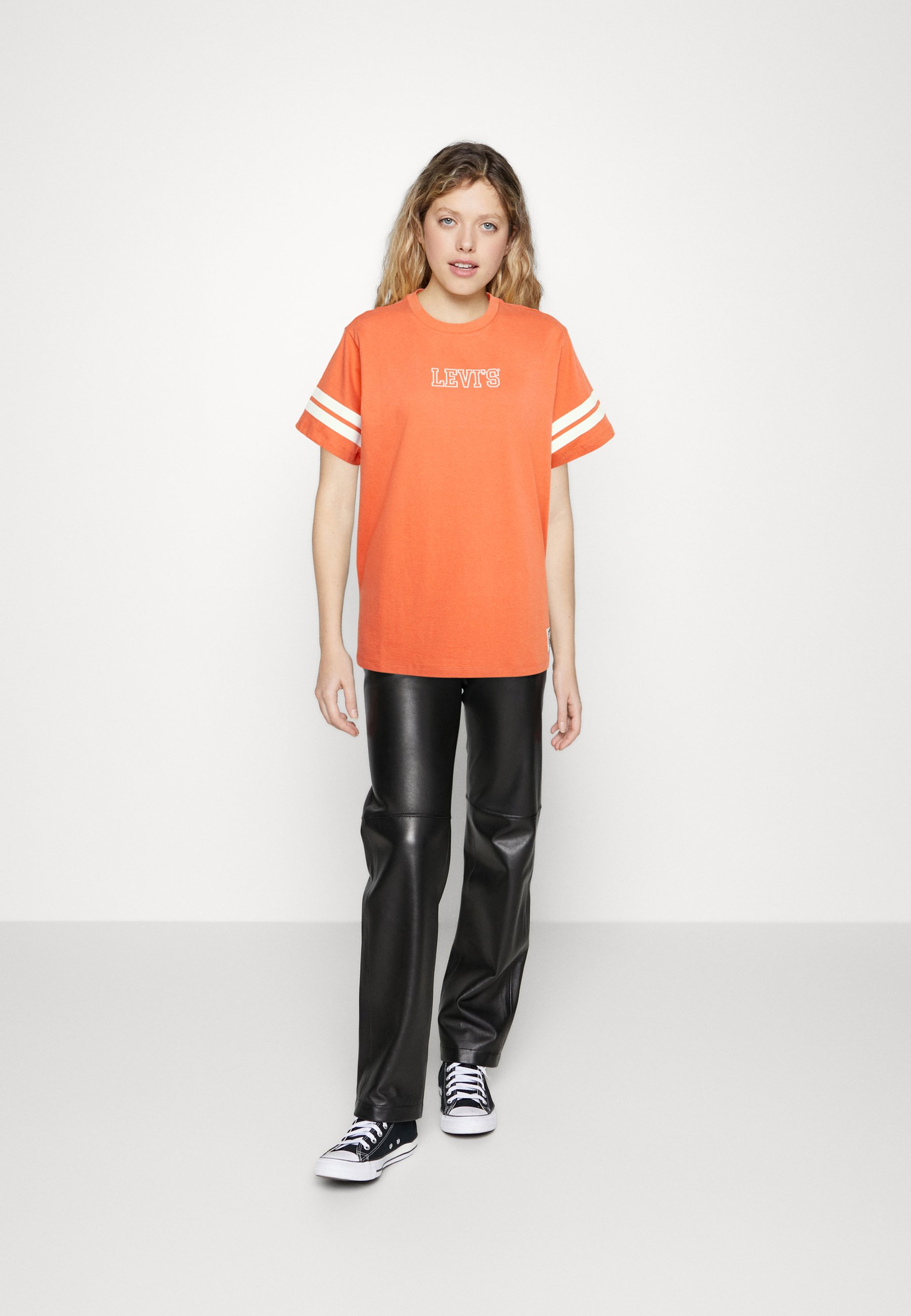 Levi's® GRAPHIC JET TEE - Print T-shirt - collegiate burnt sienna/red