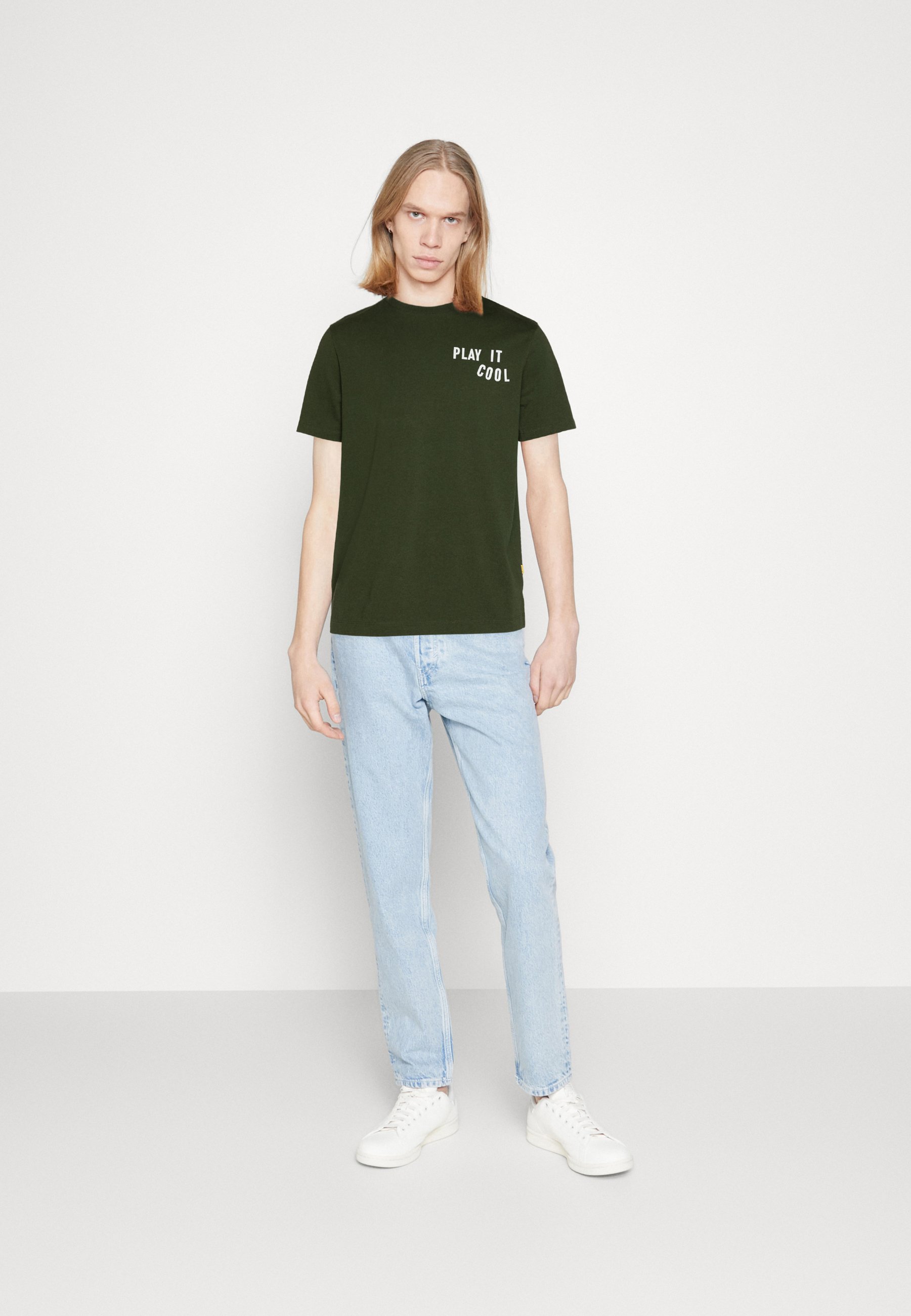 Scotch & Soda PLAY IT COOL APPLIQUE - Print T-shirt - field green/dark green