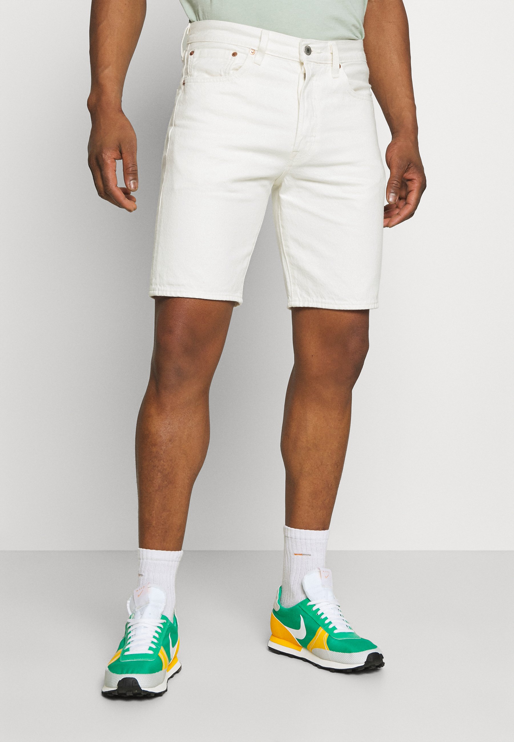Levi's® 501 HEMMED UNISEX - Denim shorts - marshmallow/white denim