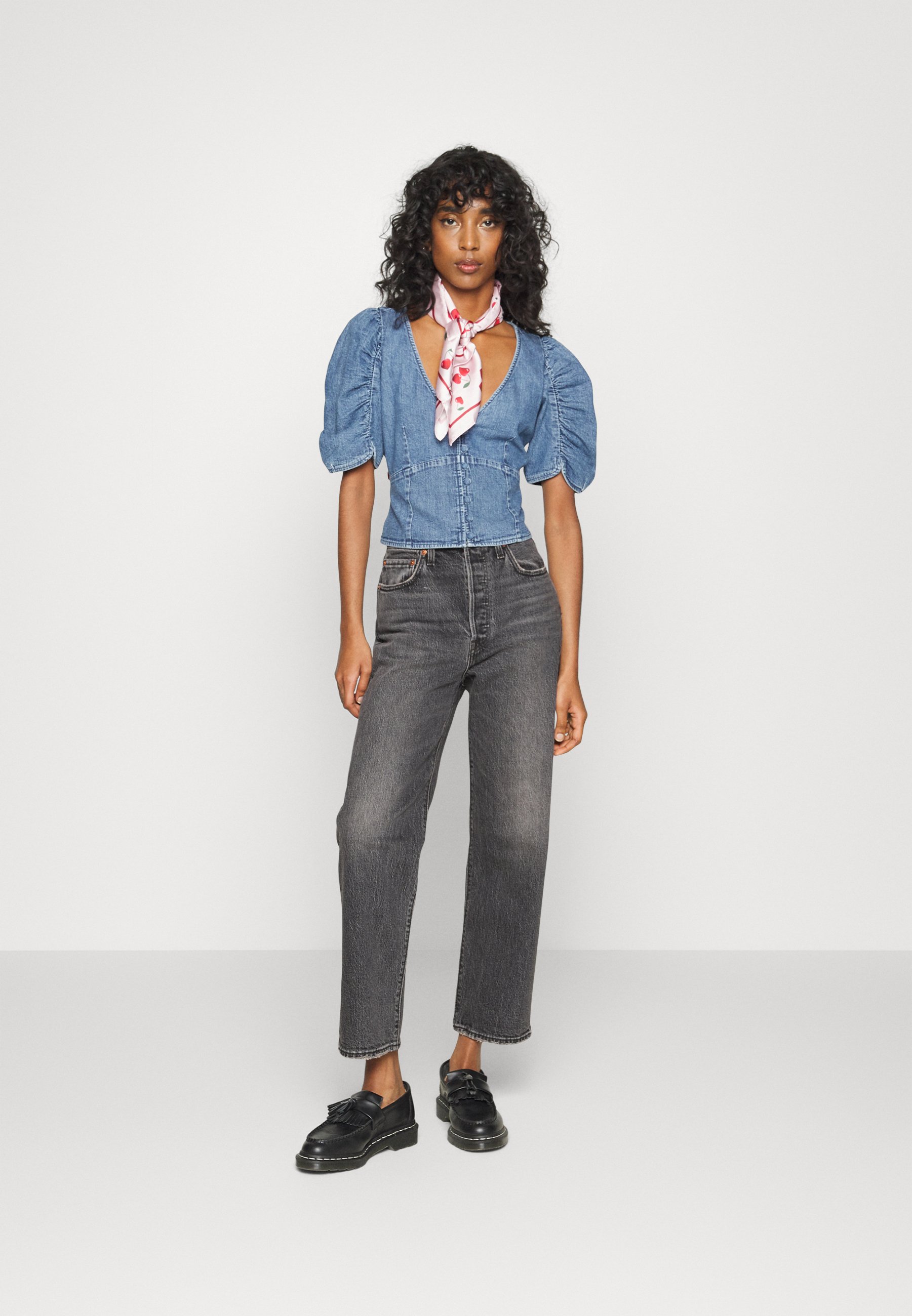 Levi's® RIBCAGE STRAIGHT ANKLE - Straight leg jeans - black/blue denim