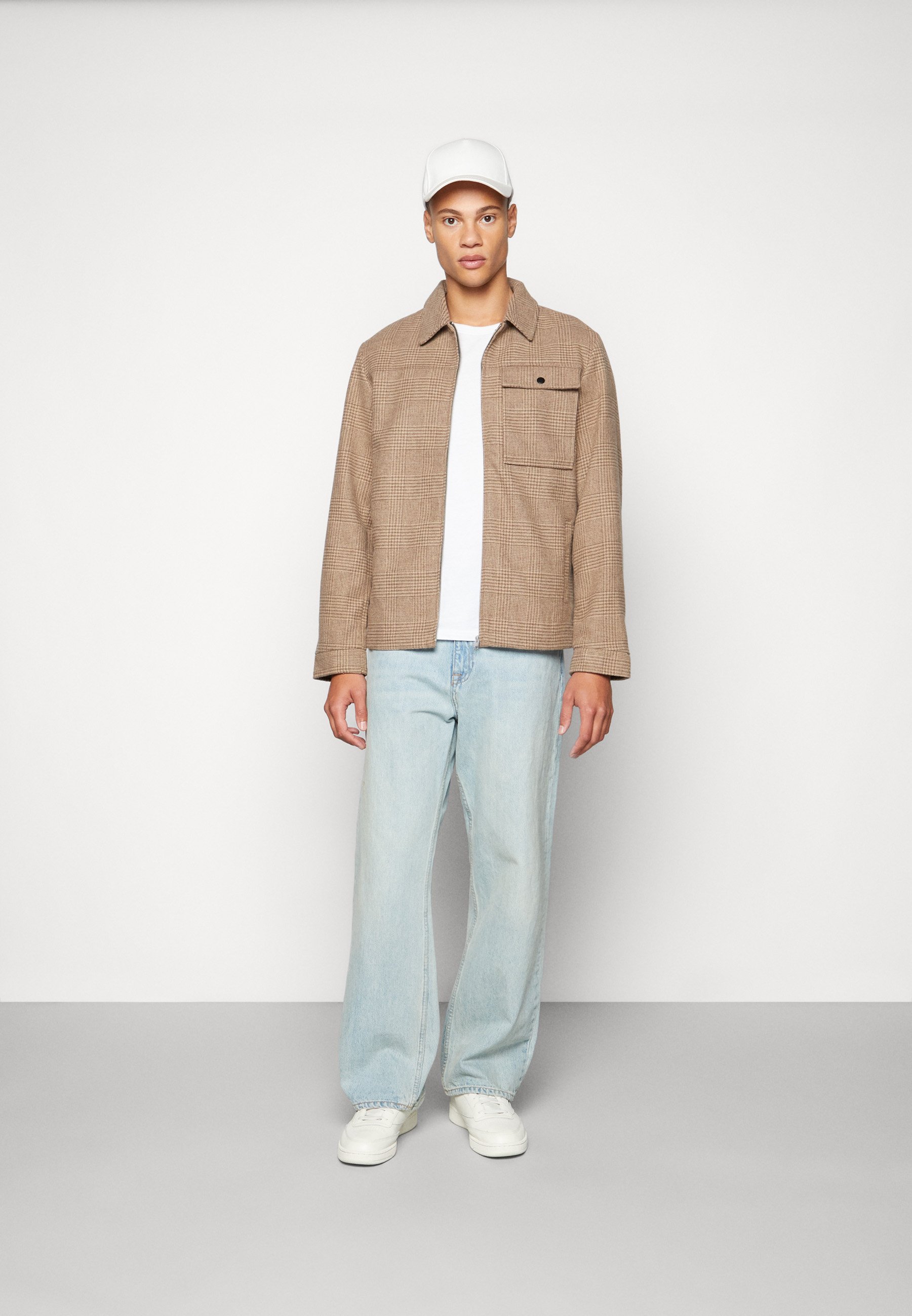 Jack &Jones JJJOHNSON JACKET - Summer jacket - crockery/beige