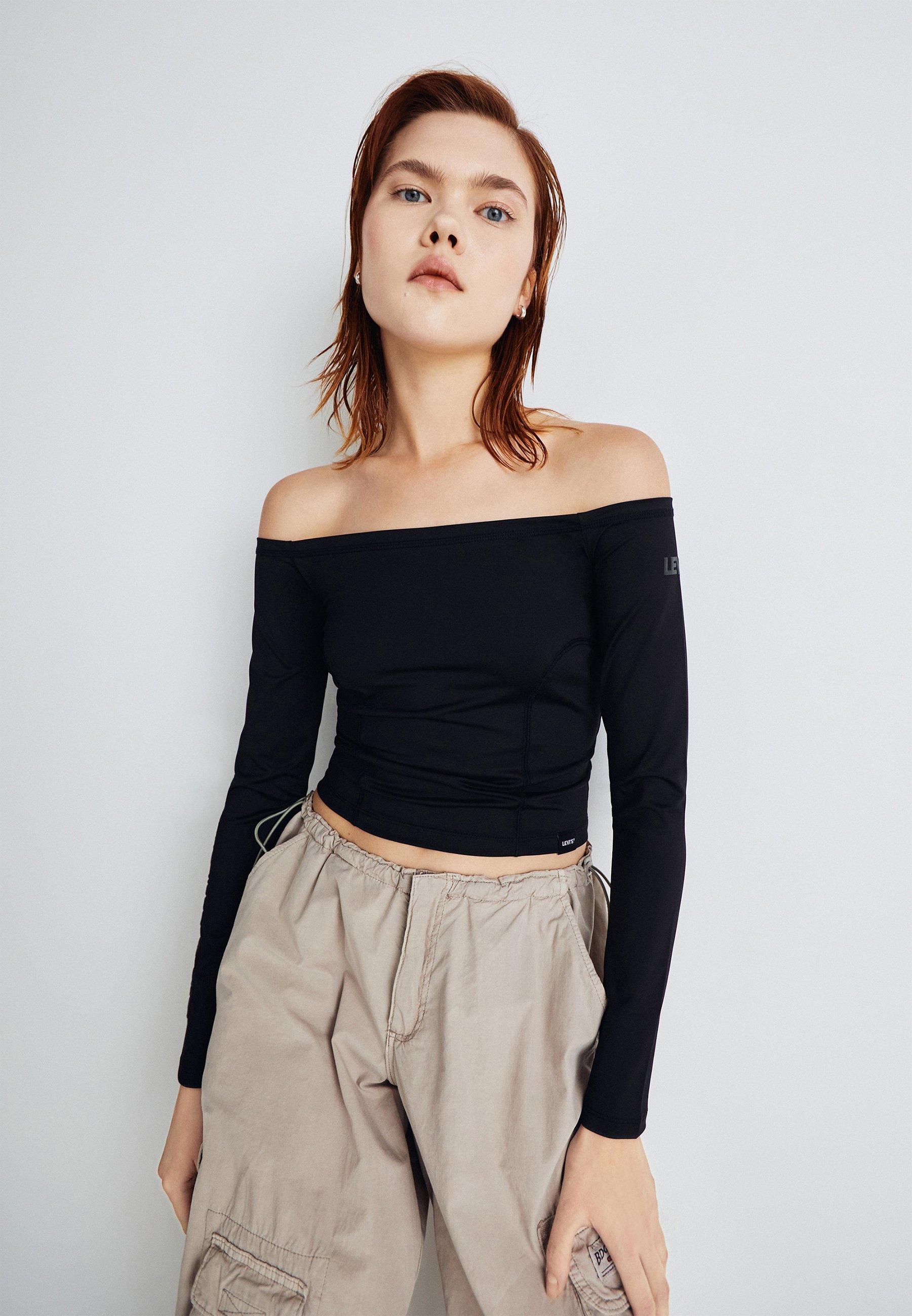 Levi's® GRAPHIC LEXIE BARDOT - Long sleeved top - black